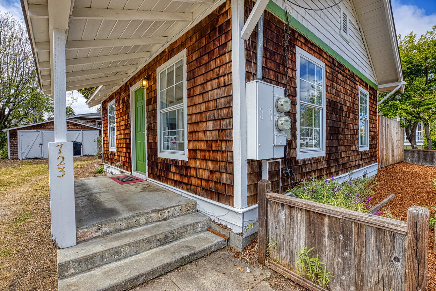 Detail Gallery Image 3 of 41 For 723 Pine St, Santa Cruz,  CA 95062 - 1 Beds | 1 Baths
