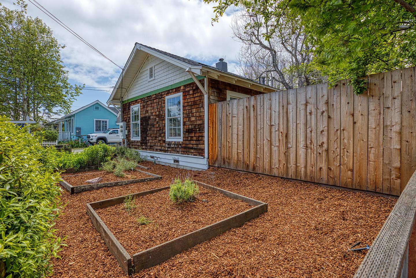 Detail Gallery Image 7 of 41 For 723 Pine St, Santa Cruz,  CA 95062 - 1 Beds | 1 Baths