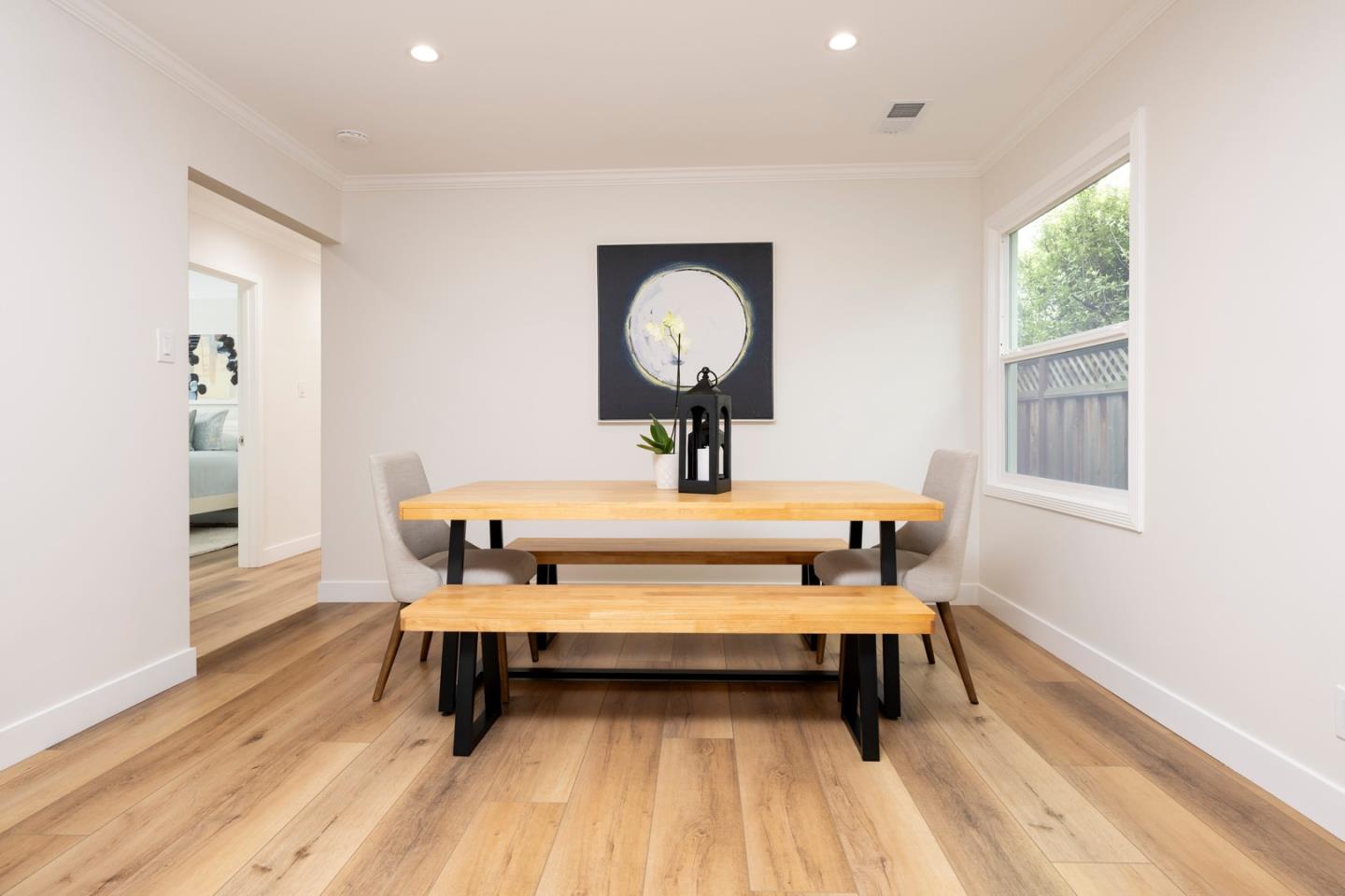 Detail Gallery Image 11 of 21 For 1438 Oakhurst Ave, San Carlos,  CA 94070 - 2 Beds | 2 Baths