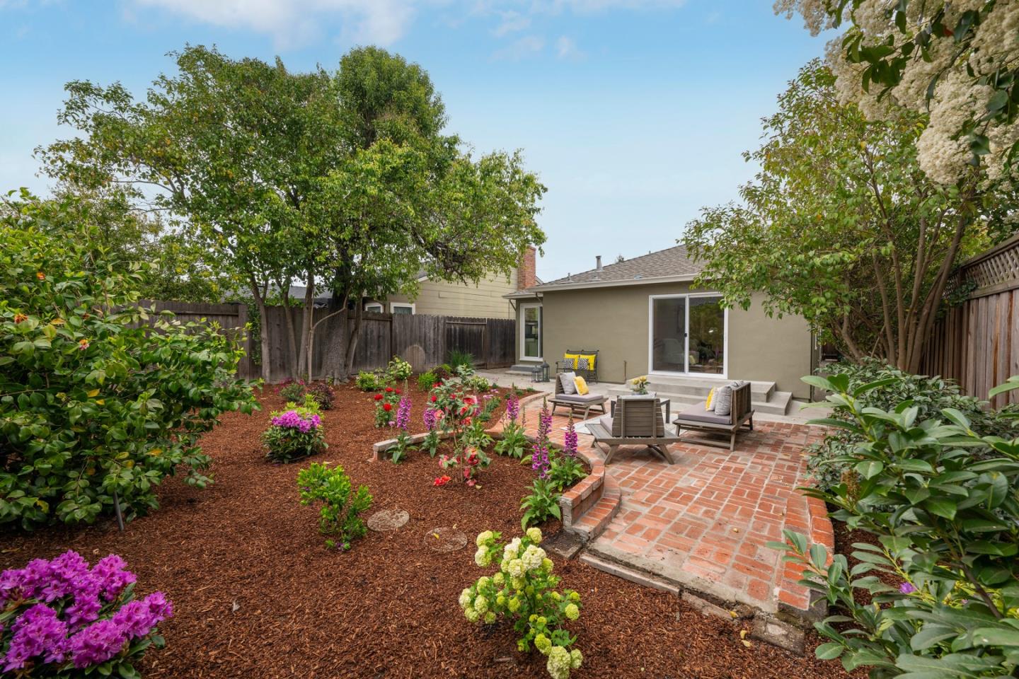 Detail Gallery Image 21 of 21 For 1438 Oakhurst Ave, San Carlos,  CA 94070 - 2 Beds | 2 Baths