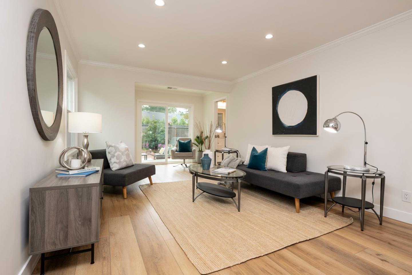 Detail Gallery Image 9 of 21 For 1438 Oakhurst Ave, San Carlos,  CA 94070 - 2 Beds | 2 Baths