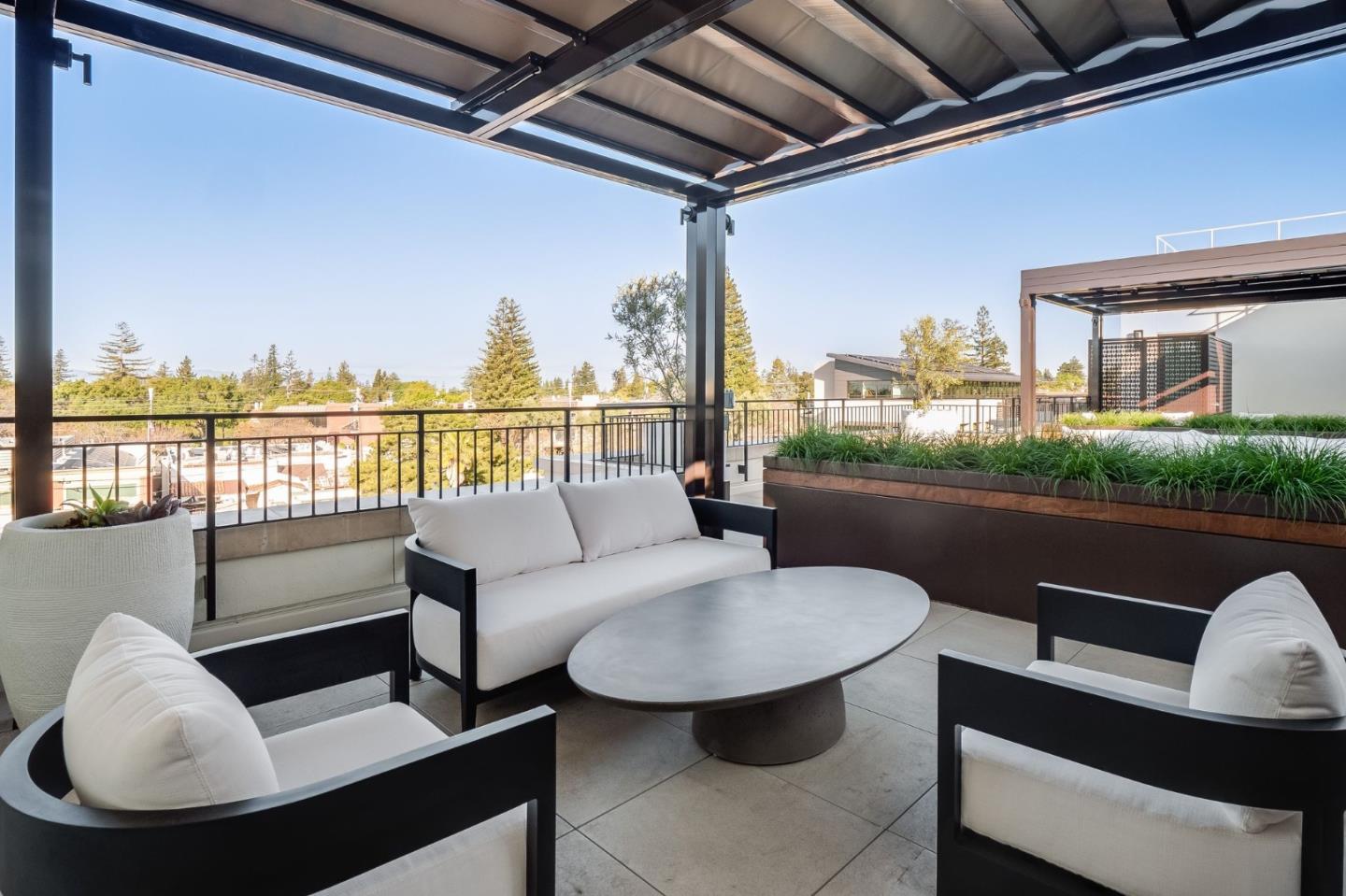Detail Gallery Image 15 of 18 For 450 1st St #107,  Los Altos,  CA 94022 - 2 Beds | 2 Baths