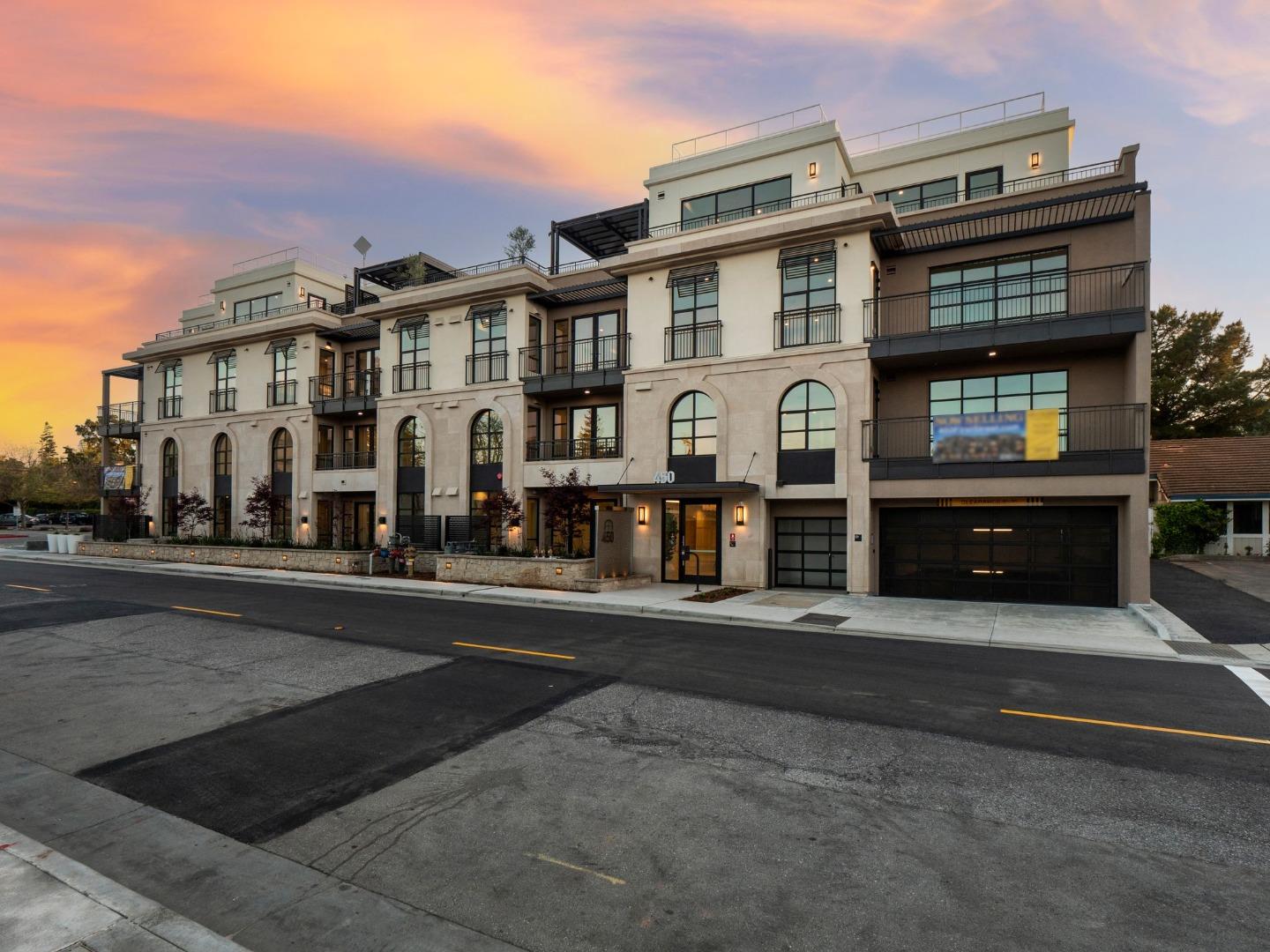 Detail Gallery Image 2 of 18 For 450 1st St #107,  Los Altos,  CA 94022 - 2 Beds | 2 Baths