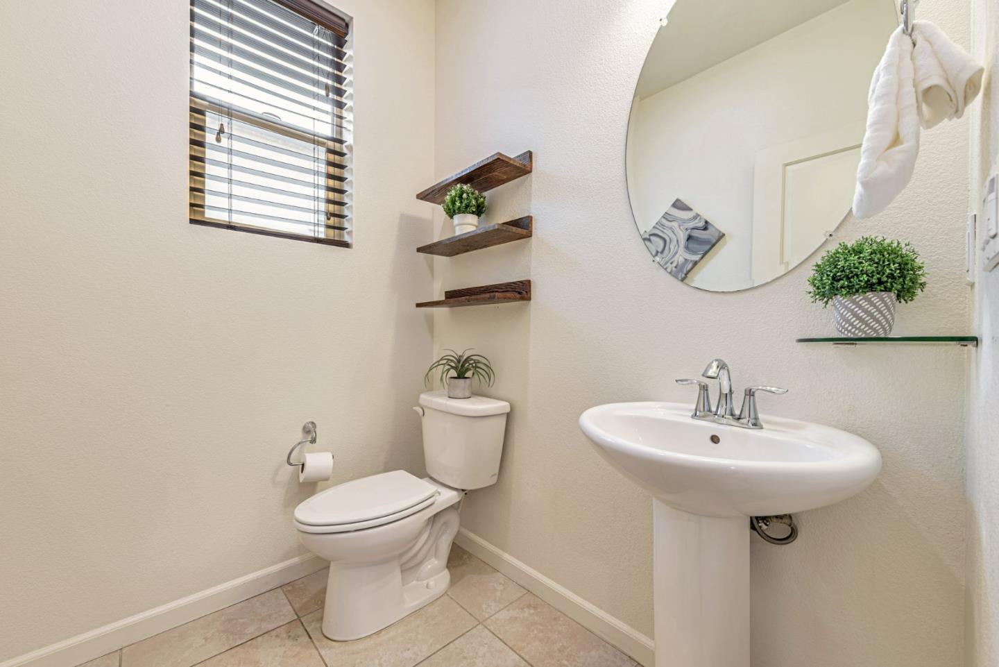 Detail Gallery Image 30 of 47 For 227 Siderno Ct, San Jose,  CA 95111 - 2 Beds | 2/1 Baths