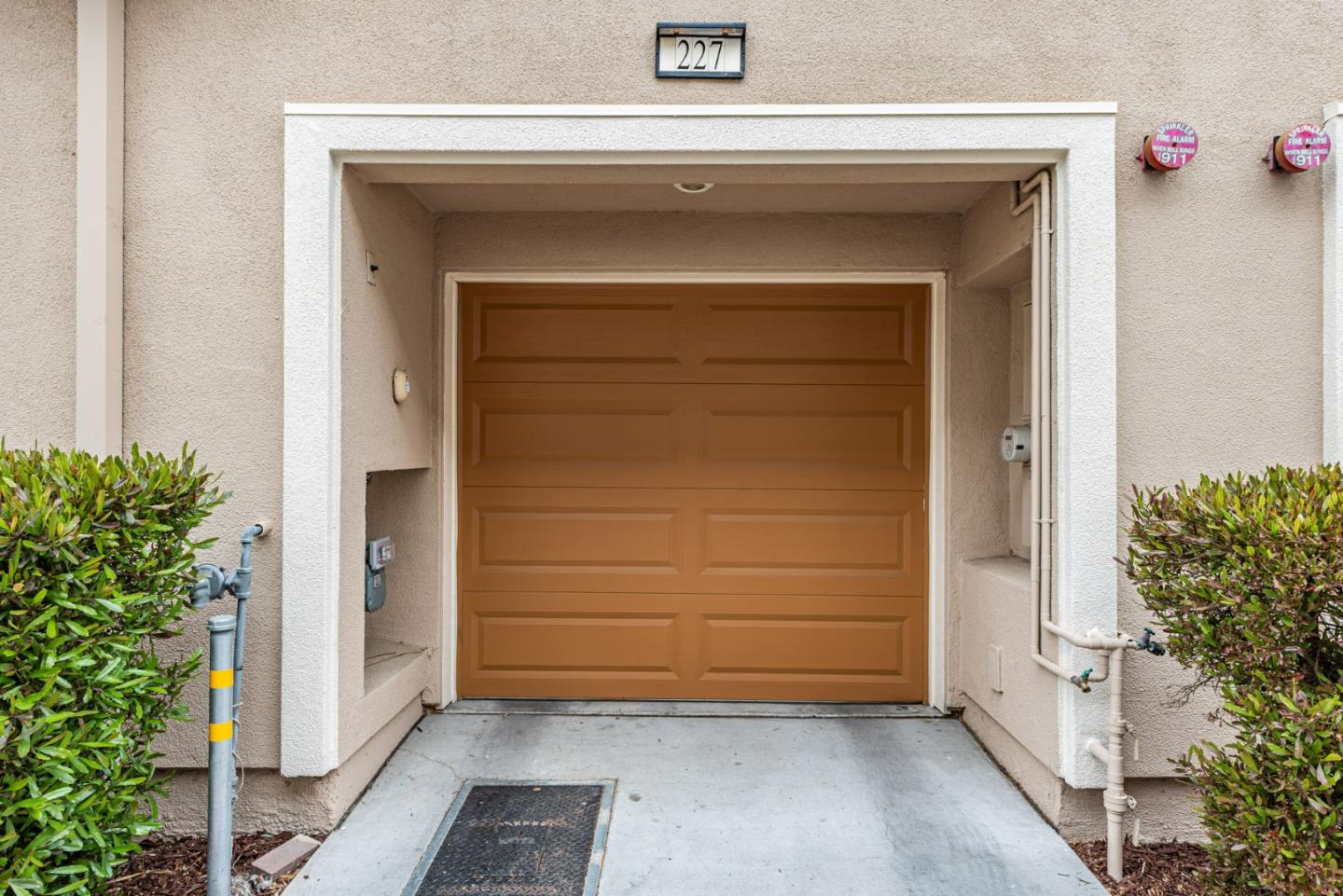 Detail Gallery Image 4 of 47 For 227 Siderno Ct, San Jose,  CA 95111 - 2 Beds | 2/1 Baths