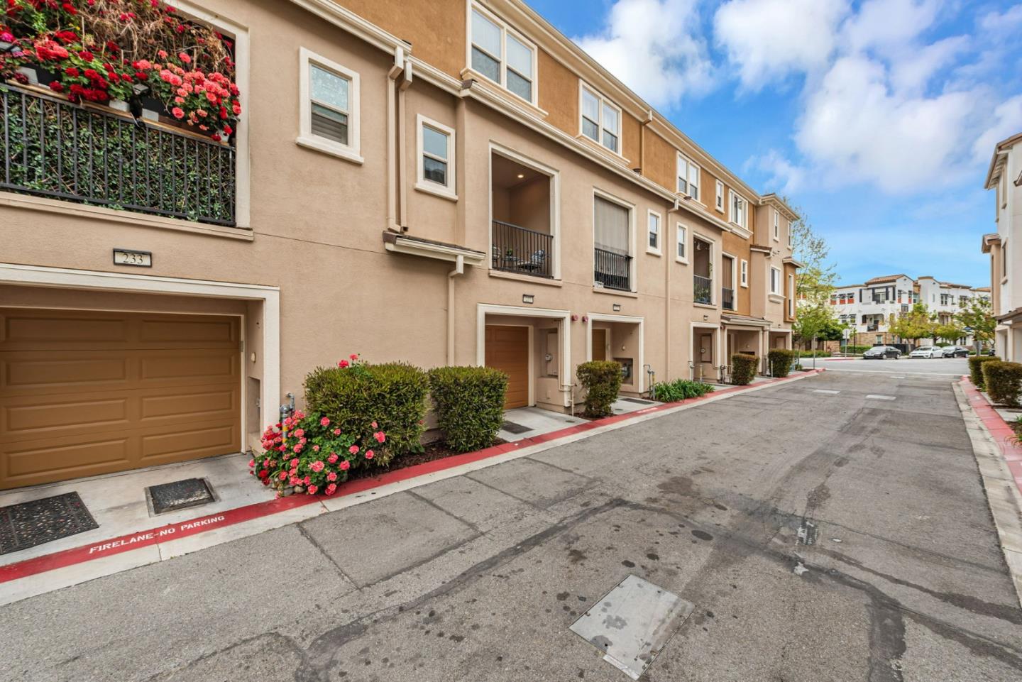 Detail Gallery Image 40 of 47 For 227 Siderno Ct, San Jose,  CA 95111 - 2 Beds | 2/1 Baths
