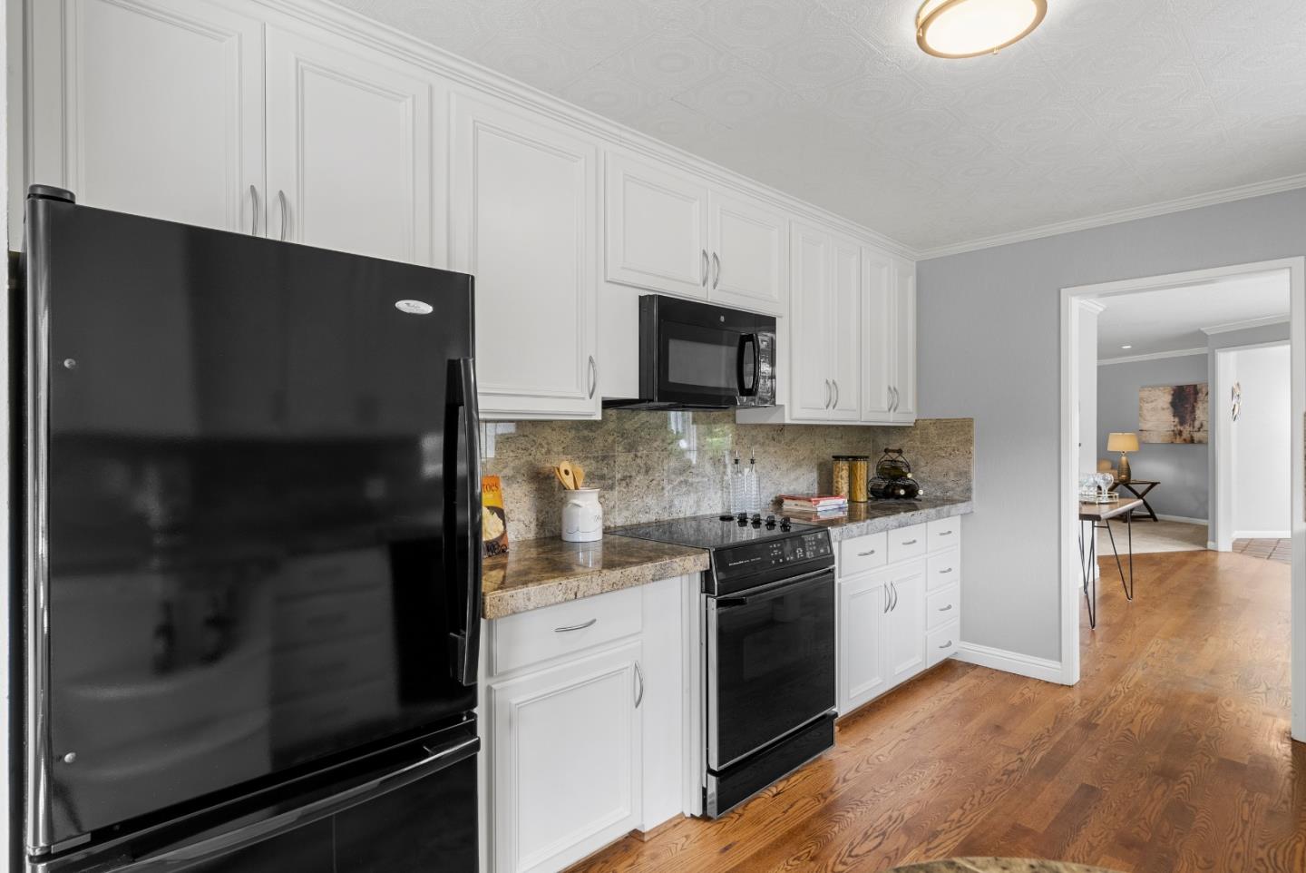 Detail Gallery Image 21 of 89 For 18301 Idylwild Rd, Los Gatos,  CA 95033 - 4 Beds | 3 Baths