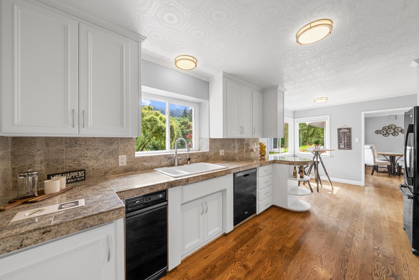 Detail Gallery Image 24 of 89 For 18301 Idylwild Rd, Los Gatos,  CA 95033 - 4 Beds | 3 Baths
