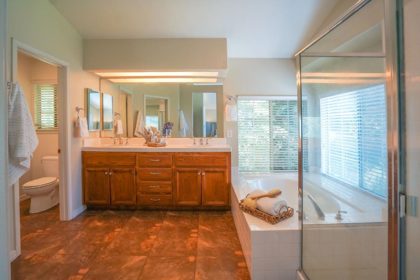 Detail Gallery Image 44 of 55 For 3287 Edinburgh Dr, Livermore,  CA 94551 - 4 Beds | 3 Baths