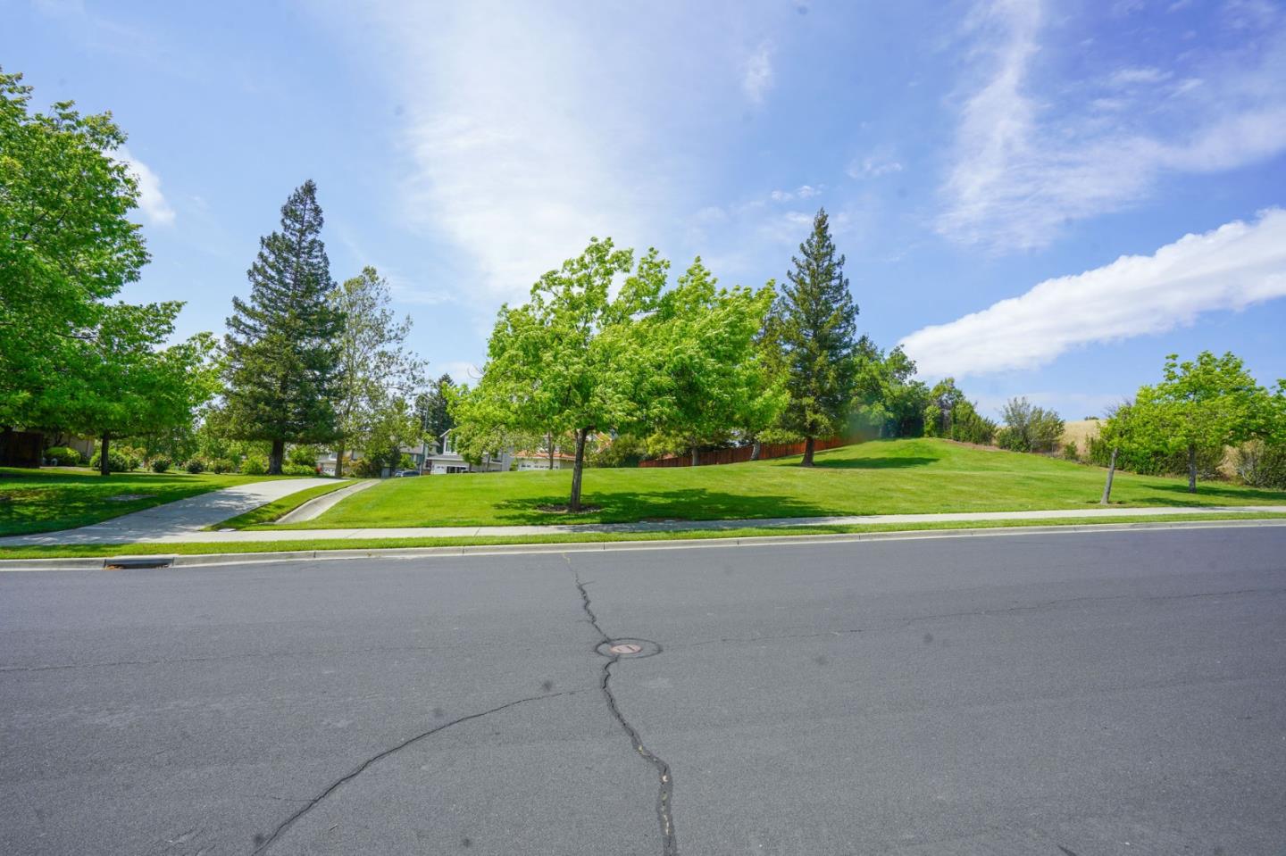 Detail Gallery Image 6 of 55 For 3287 Edinburgh Dr, Livermore,  CA 94551 - 4 Beds | 3 Baths