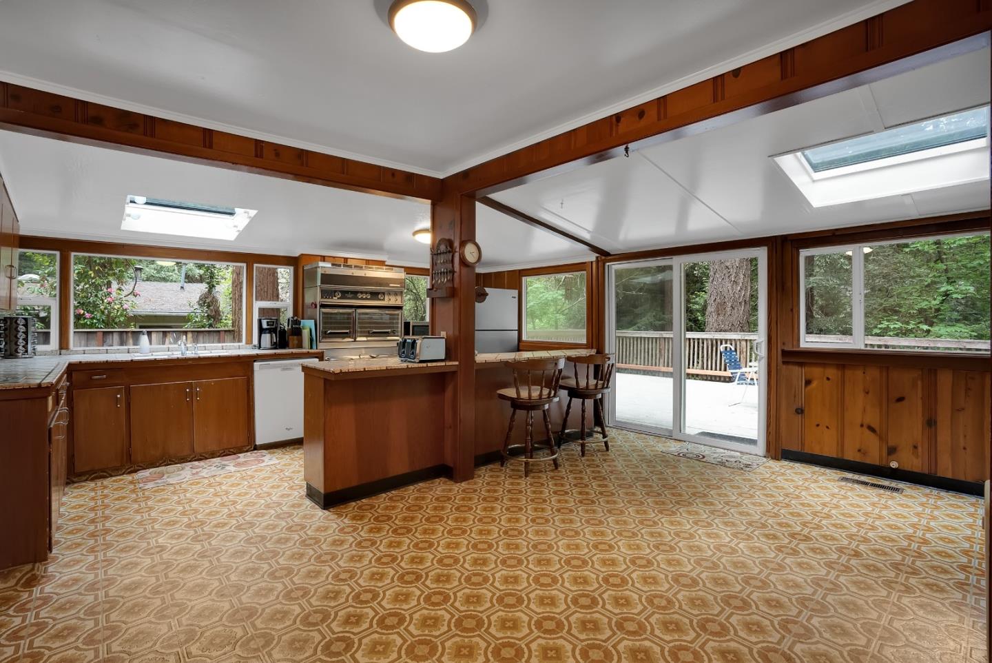 Detail Gallery Image 12 of 29 For 150 Evergreen Rd, Boulder Creek,  CA 95006 - 4 Beds | 2/1 Baths
