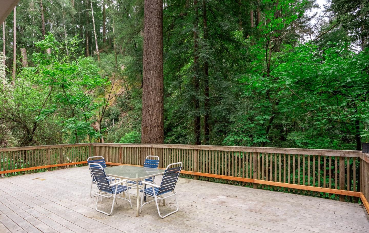 Detail Gallery Image 4 of 29 For 150 Evergreen Rd, Boulder Creek,  CA 95006 - 4 Beds | 2/1 Baths