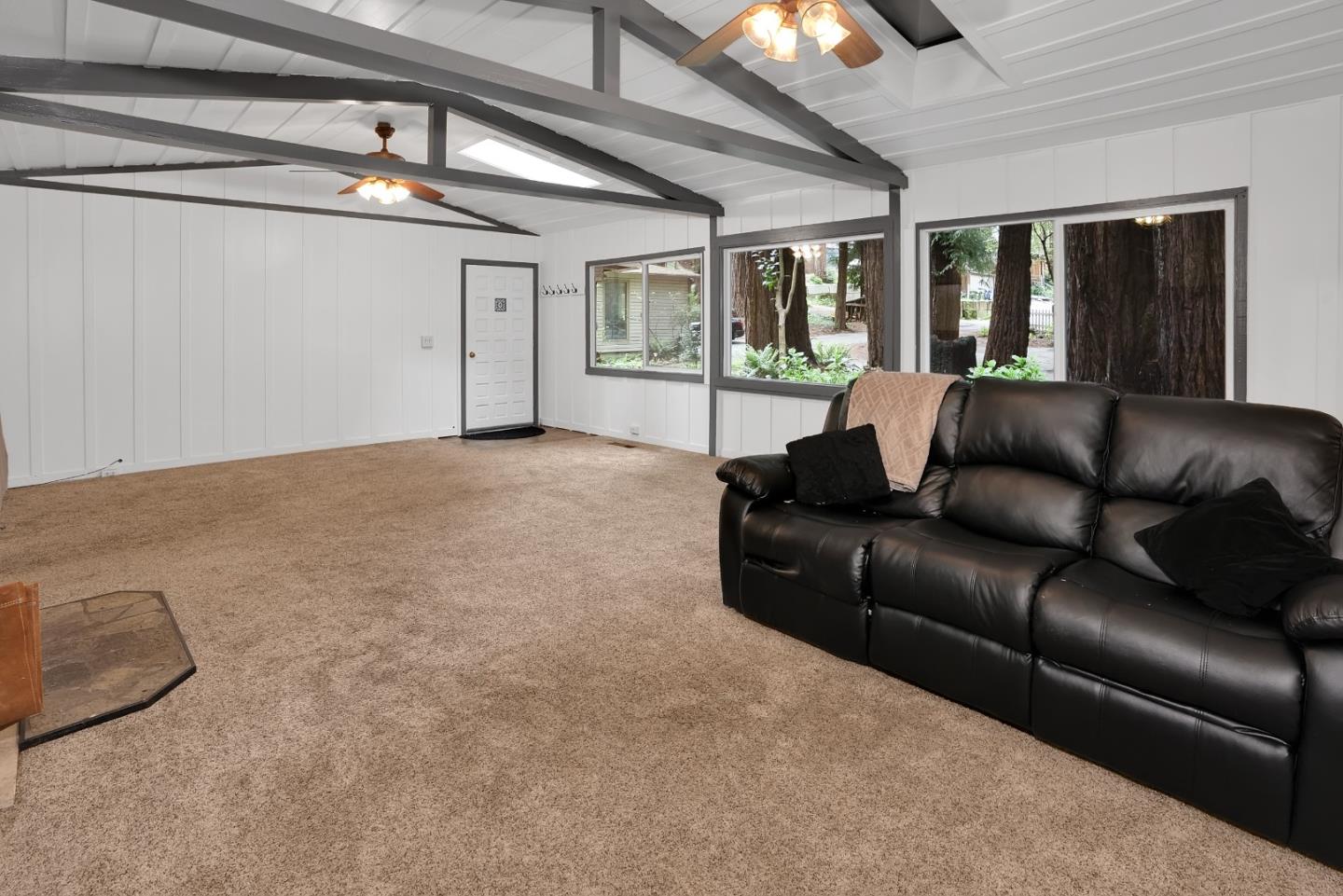 Detail Gallery Image 7 of 29 For 150 Evergreen Rd, Boulder Creek,  CA 95006 - 4 Beds | 2/1 Baths