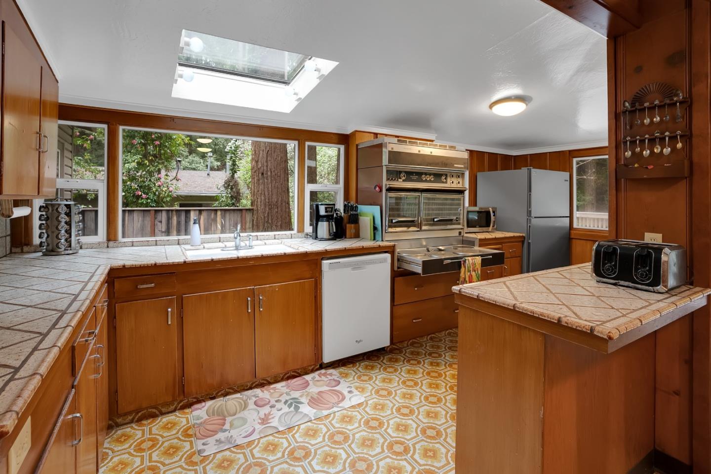 Detail Gallery Image 9 of 29 For 150 Evergreen Rd, Boulder Creek,  CA 95006 - 4 Beds | 2/1 Baths