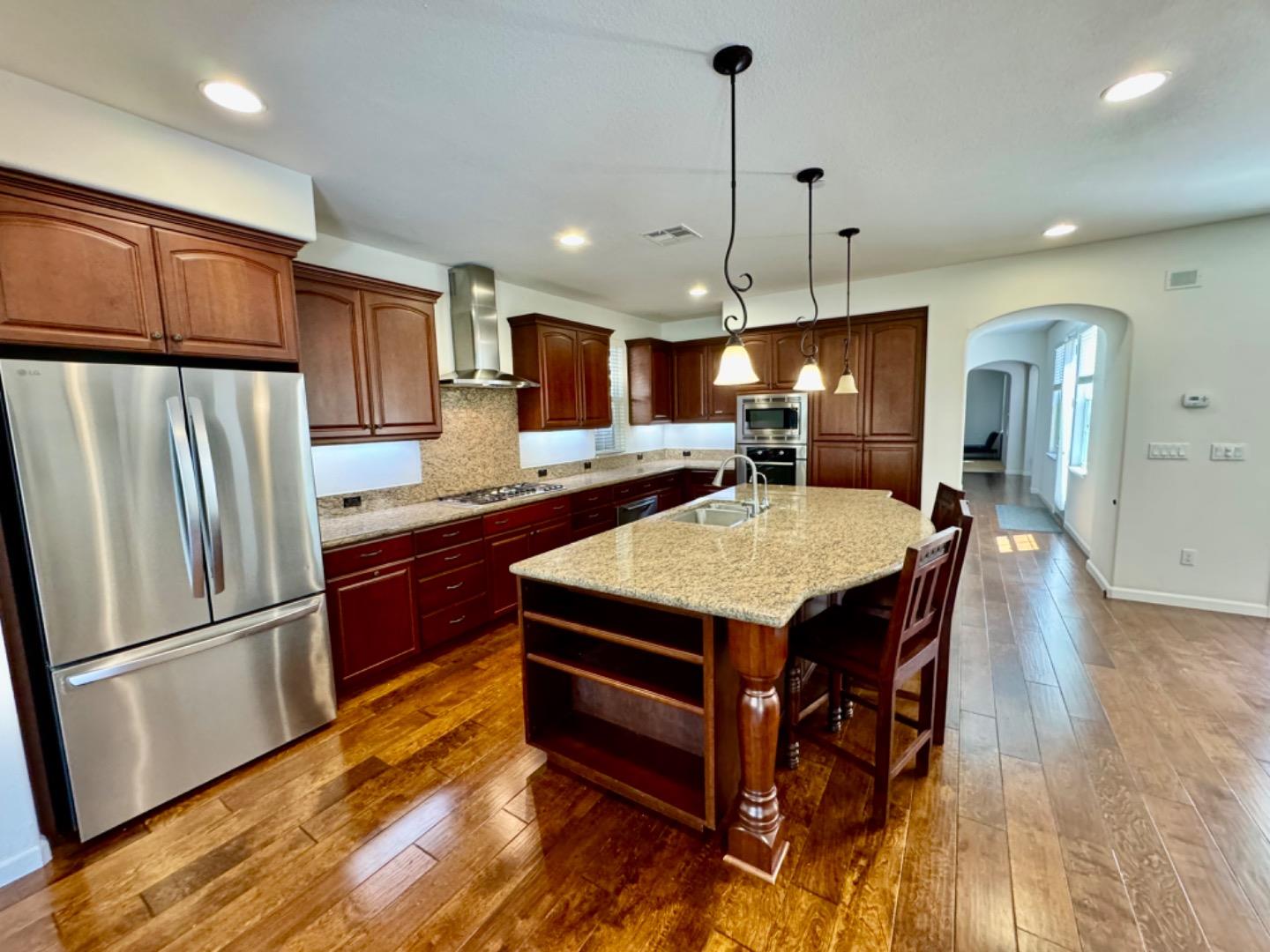 Detail Gallery Image 13 of 50 For 7651 Strath Pl, Gilroy,  CA 95020 - 5 Beds | 4 Baths