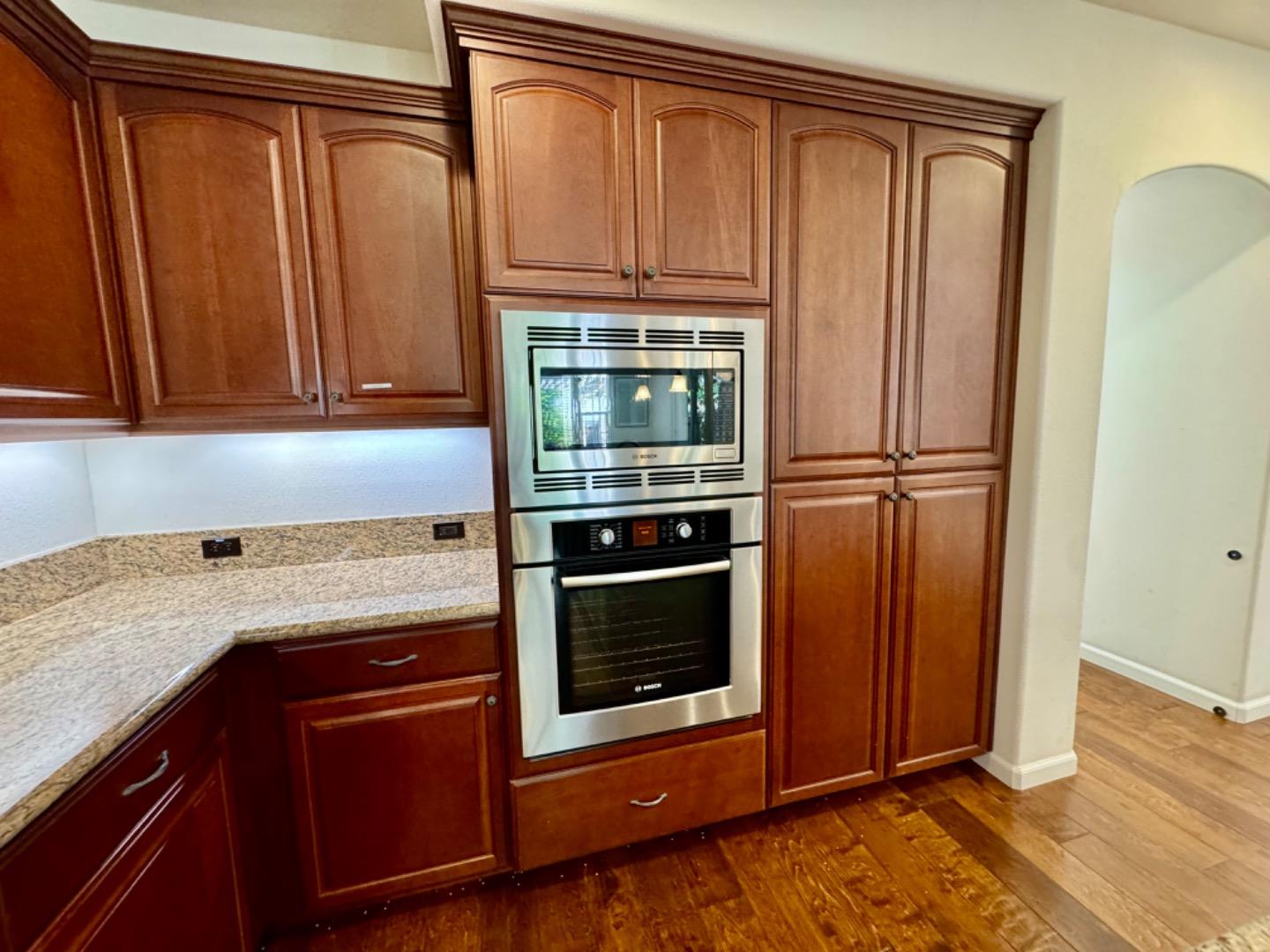 Detail Gallery Image 16 of 50 For 7651 Strath Pl, Gilroy,  CA 95020 - 5 Beds | 4 Baths