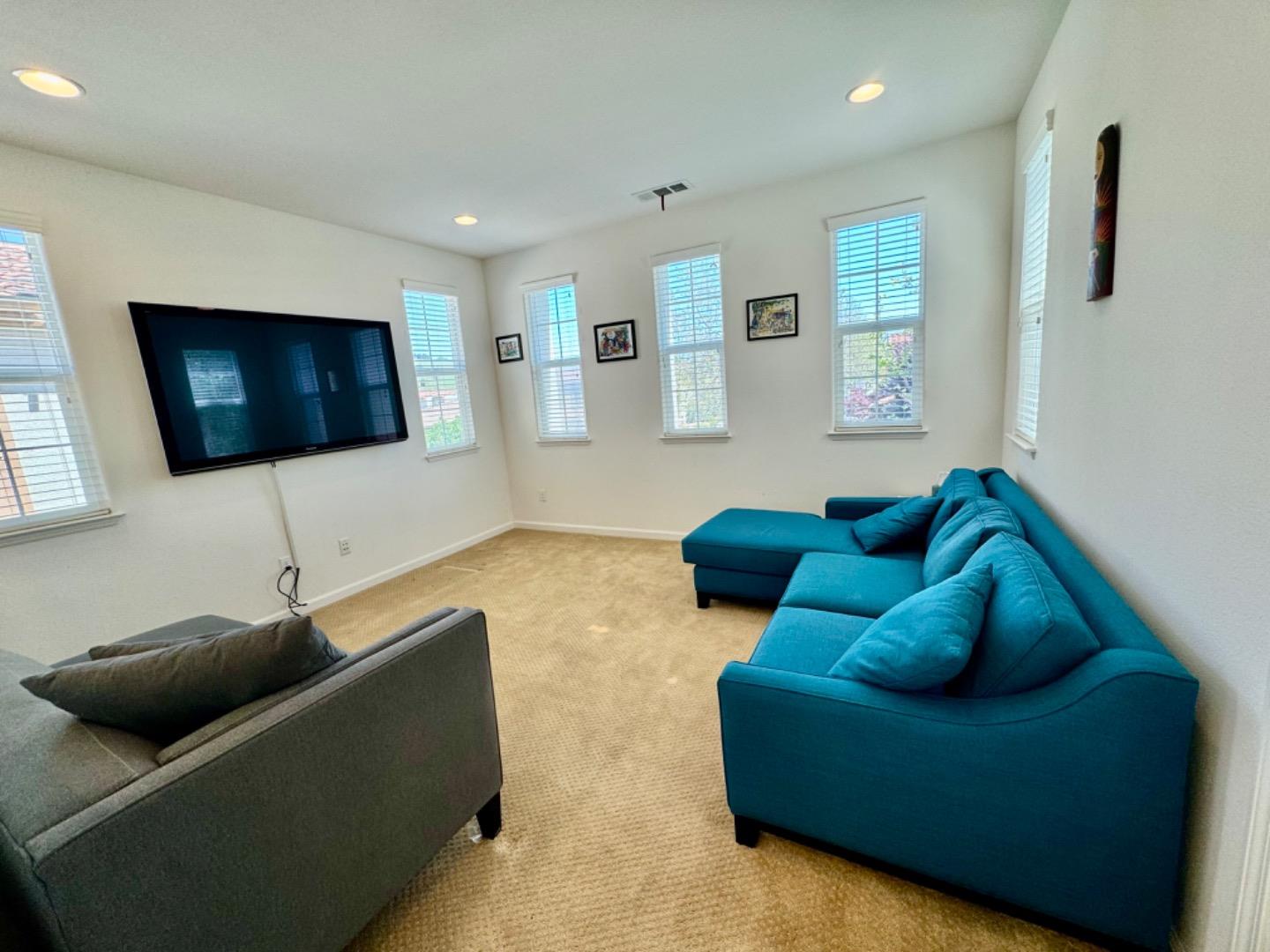 Detail Gallery Image 25 of 50 For 7651 Strath Pl, Gilroy,  CA 95020 - 5 Beds | 4 Baths