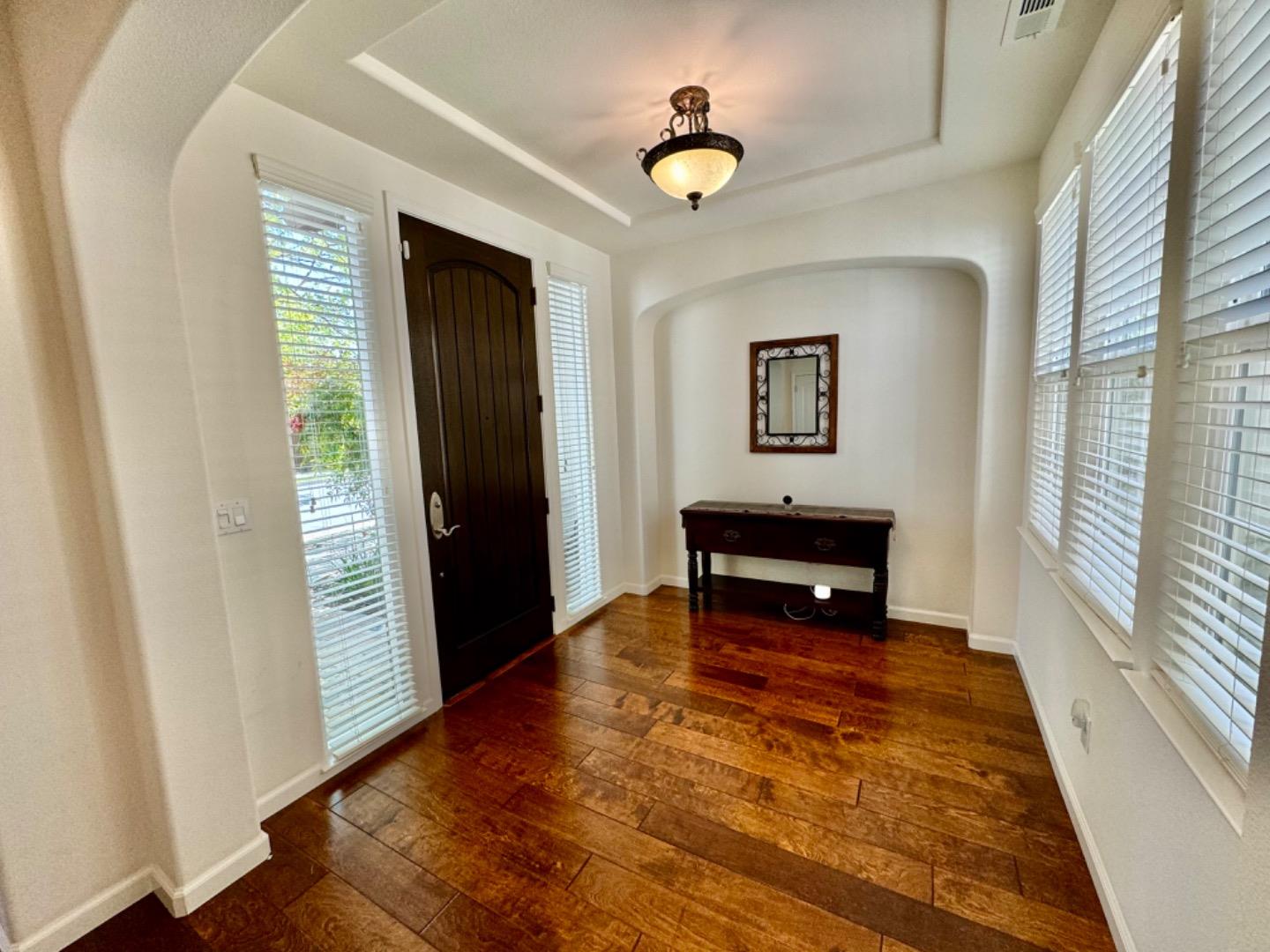 Detail Gallery Image 5 of 50 For 7651 Strath Pl, Gilroy,  CA 95020 - 5 Beds | 4 Baths