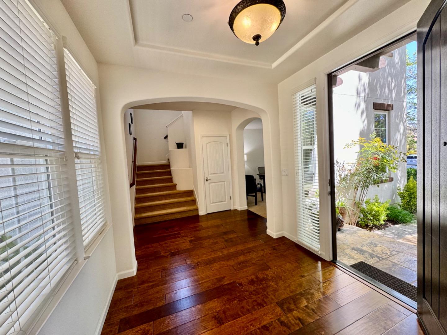 Detail Gallery Image 6 of 50 For 7651 Strath Pl, Gilroy,  CA 95020 - 5 Beds | 4 Baths