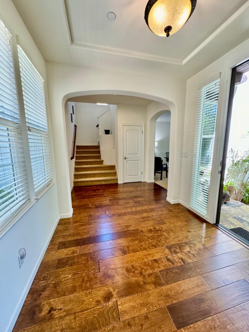 Detail Gallery Image 7 of 50 For 7651 Strath Pl, Gilroy,  CA 95020 - 5 Beds | 4 Baths