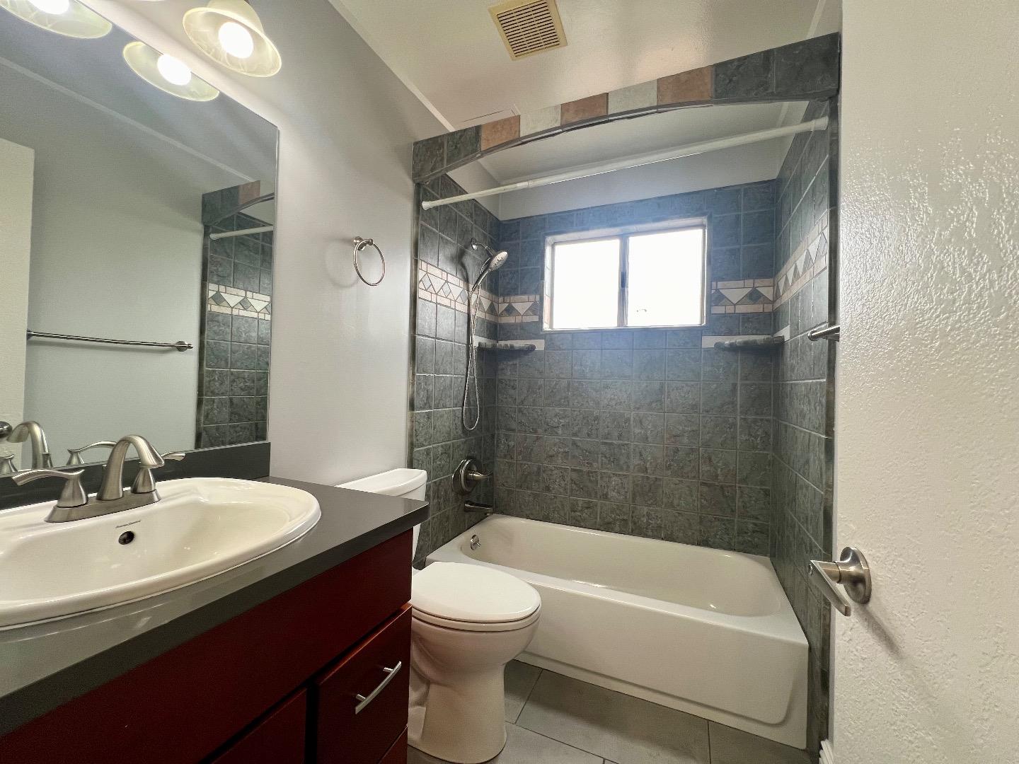 Detail Gallery Image 14 of 16 For 164 Echo Ave #2,  Campbell,  CA 95008 - 2 Beds | 8 Baths