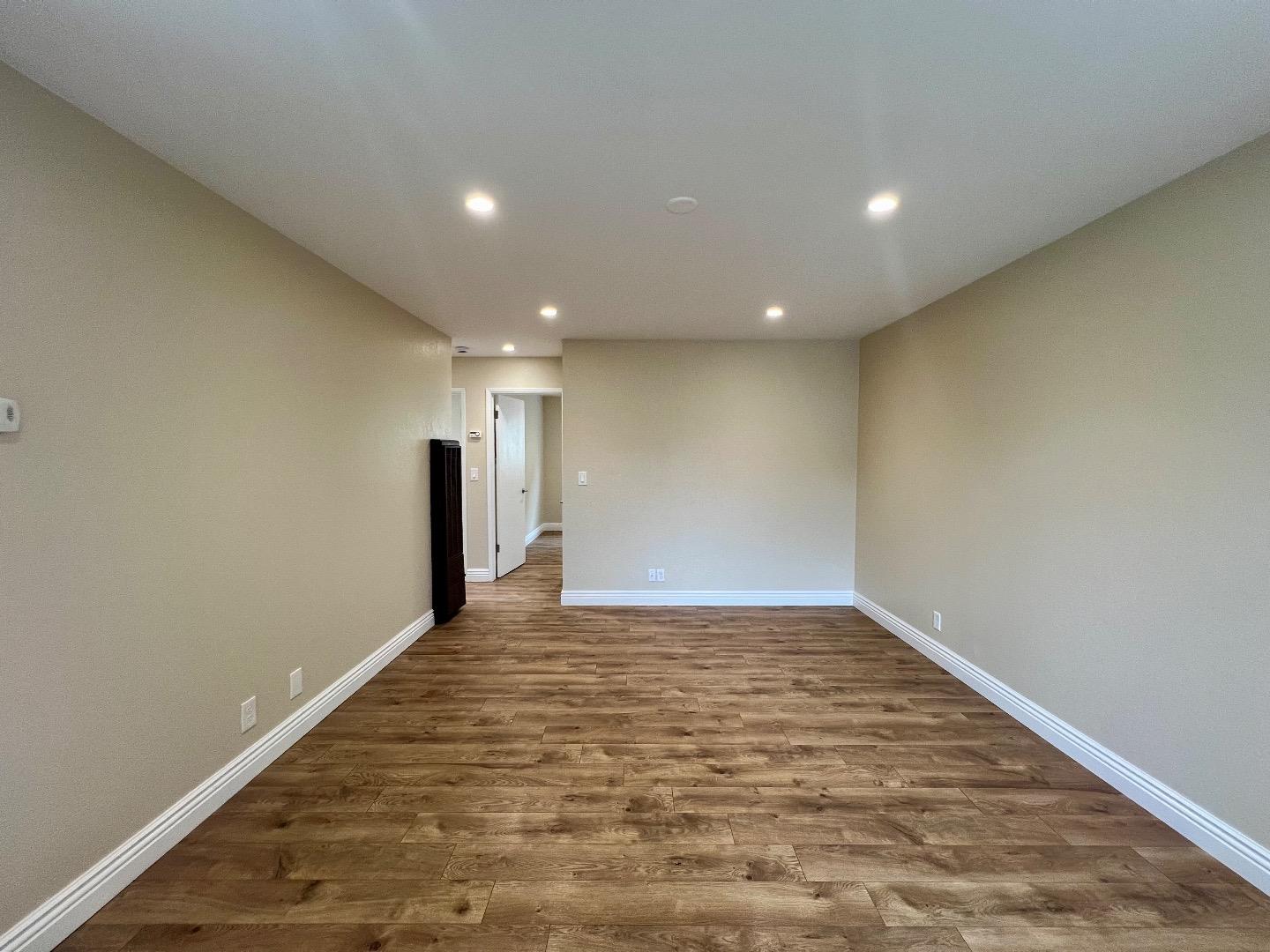 Detail Gallery Image 3 of 16 For 164 Echo Ave #2,  Campbell,  CA 95008 - 2 Beds | 8 Baths