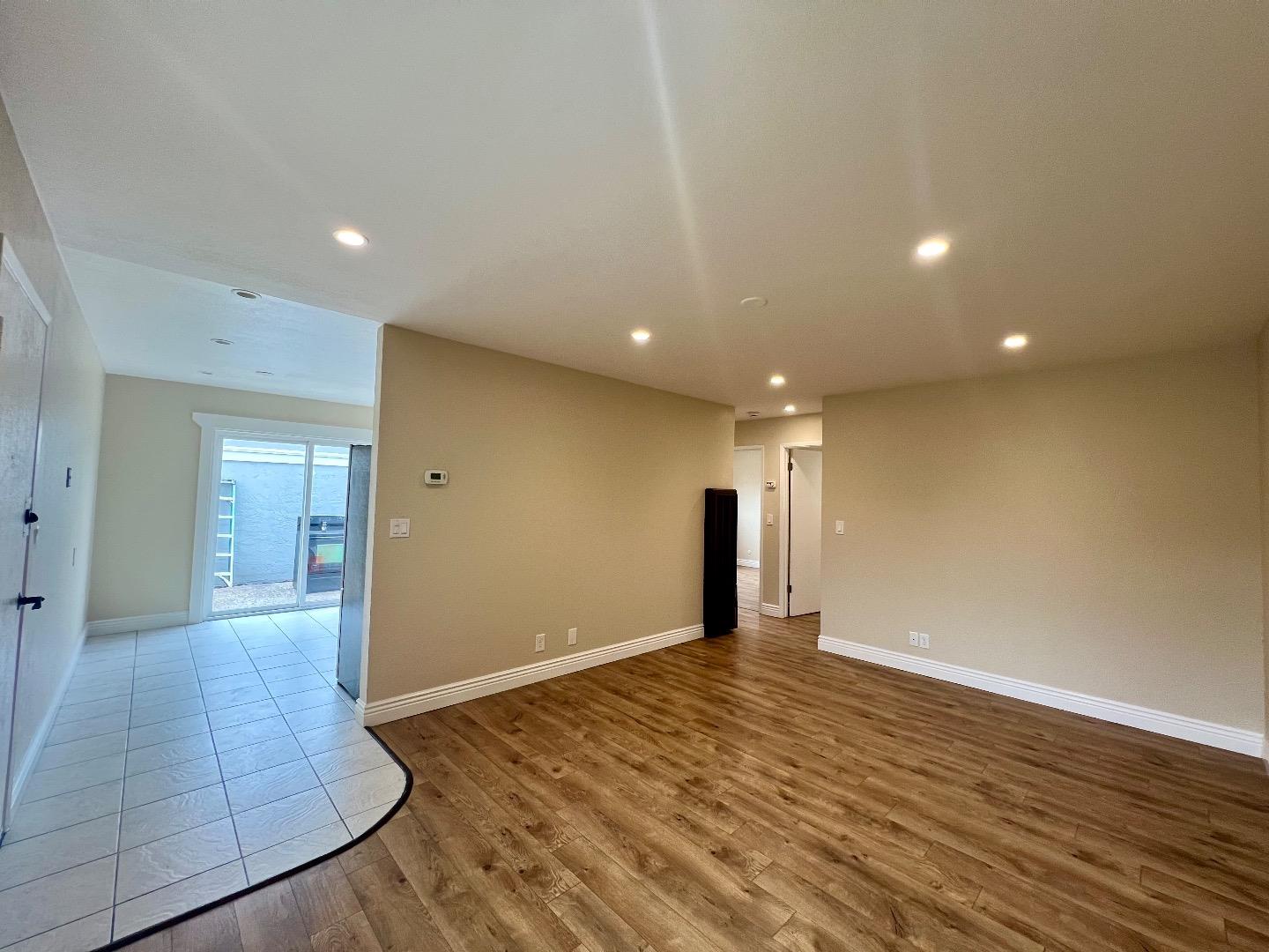 Detail Gallery Image 4 of 16 For 164 Echo Ave #2,  Campbell,  CA 95008 - 2 Beds | 8 Baths