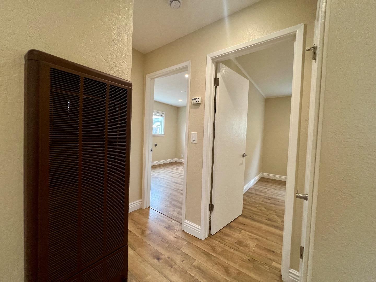 Detail Gallery Image 9 of 16 For 164 Echo Ave #2,  Campbell,  CA 95008 - 2 Beds | 8 Baths