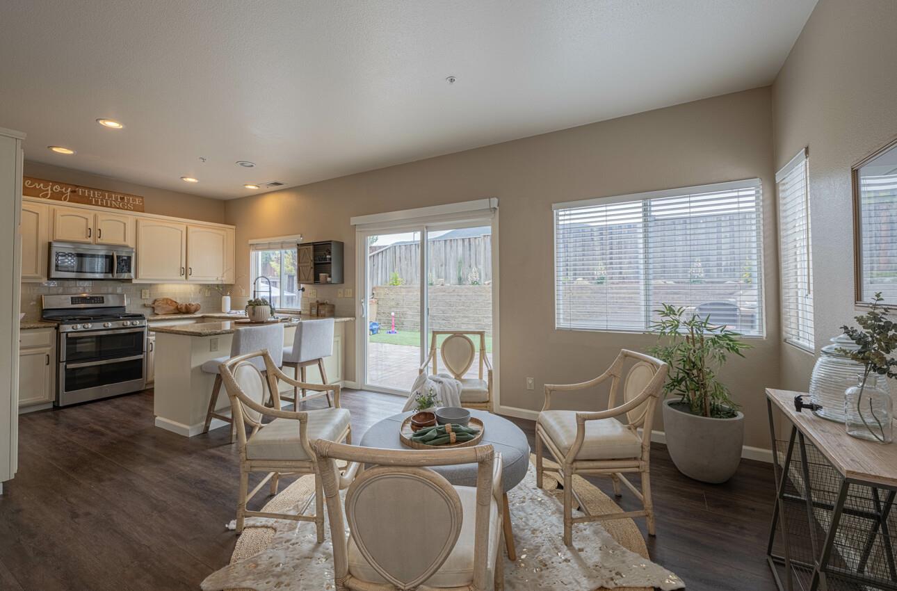 Detail Gallery Image 18 of 39 For 18106 Stonehaven, Salinas,  CA 93908 - 3 Beds | 2/1 Baths