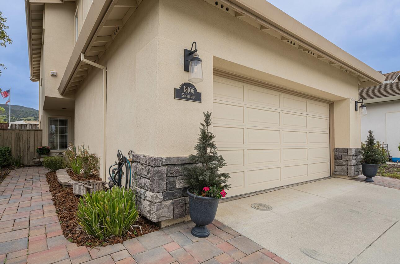 Detail Gallery Image 3 of 39 For 18106 Stonehaven, Salinas,  CA 93908 - 3 Beds | 2/1 Baths