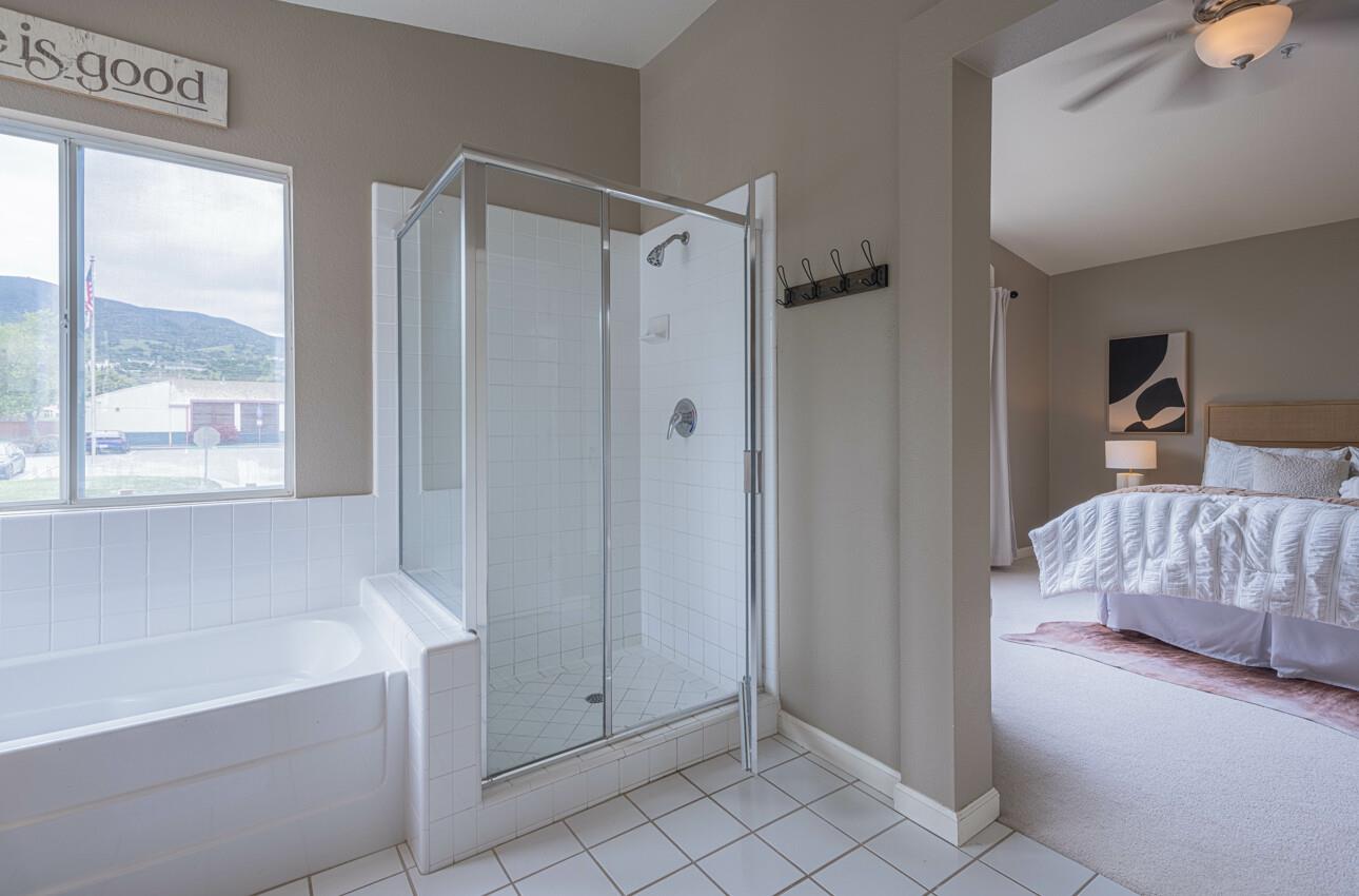 Detail Gallery Image 32 of 39 For 18106 Stonehaven, Salinas,  CA 93908 - 3 Beds | 2/1 Baths