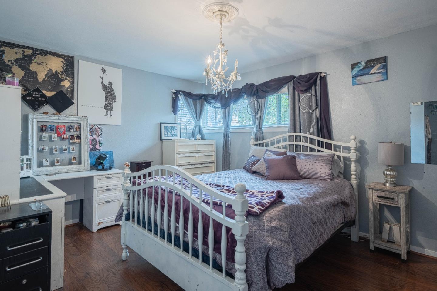 Detail Gallery Image 14 of 29 For 335 Palma Dr, Salinas,  CA 93901 - 4 Beds | 2 Baths