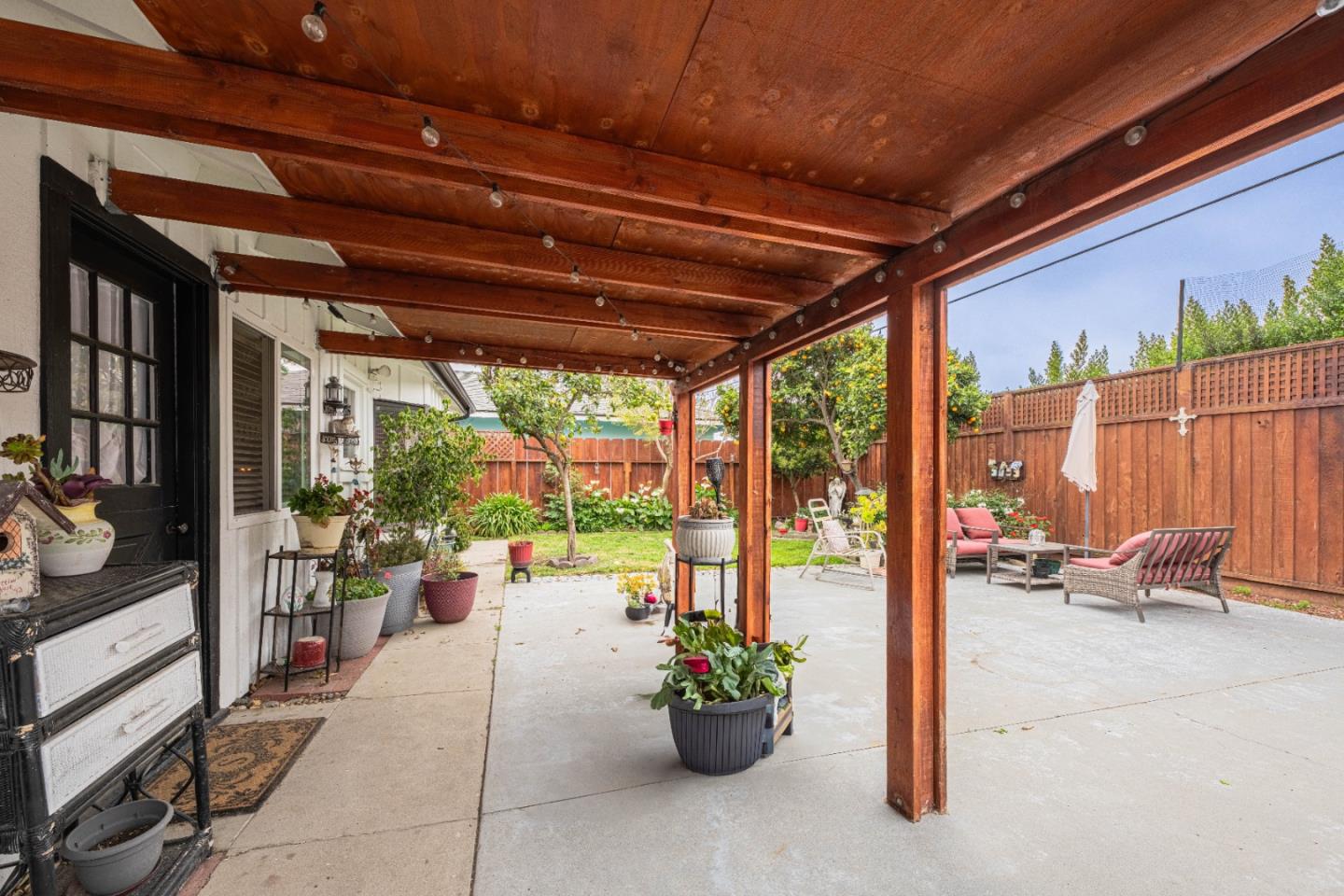 Detail Gallery Image 26 of 29 For 335 Palma Dr, Salinas,  CA 93901 - 4 Beds | 2 Baths