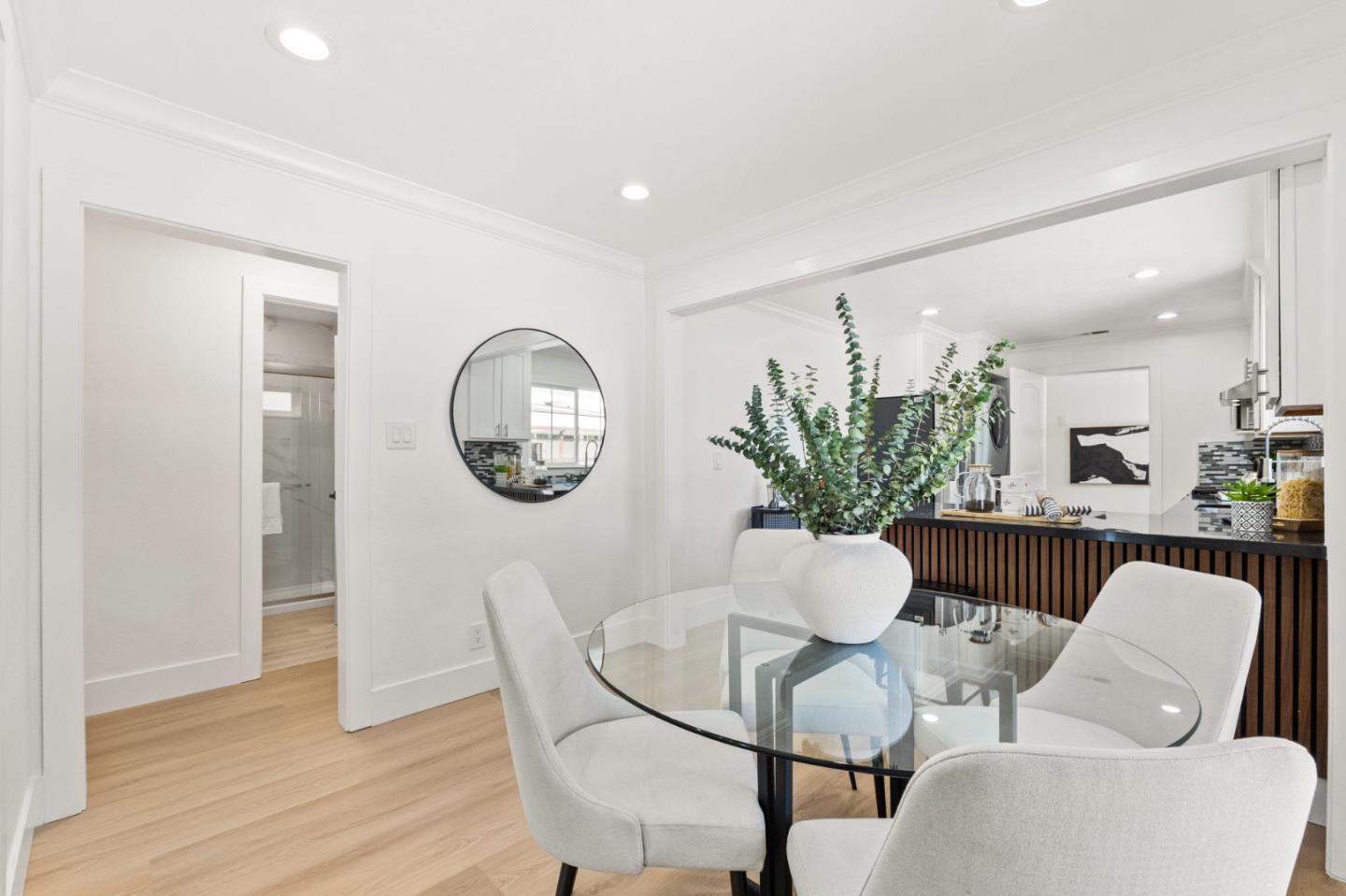 Detail Gallery Image 12 of 36 For 195 N 24th St, San Jose,  CA 95116 - 4 Beds | 2 Baths