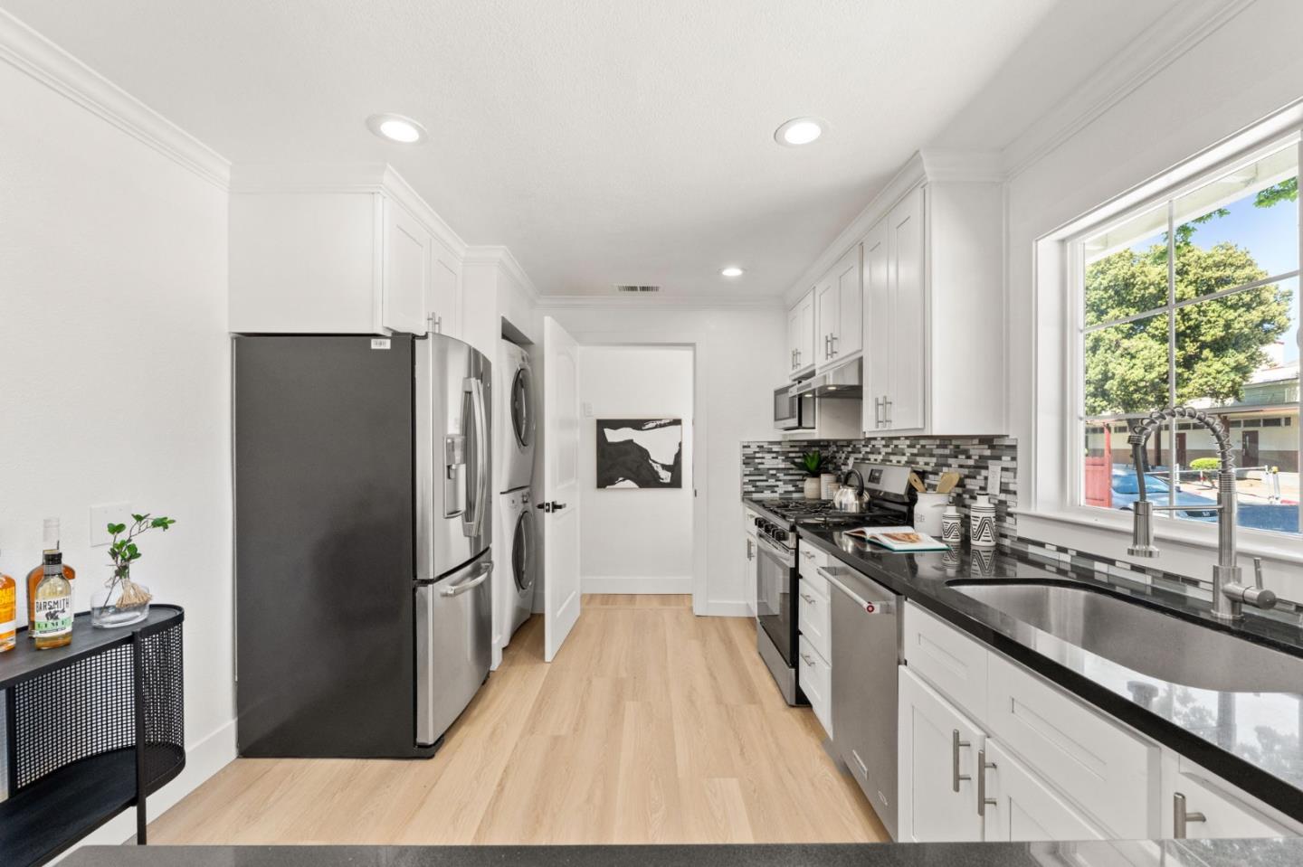 Detail Gallery Image 13 of 36 For 195 N 24th St, San Jose,  CA 95116 - 4 Beds | 2 Baths