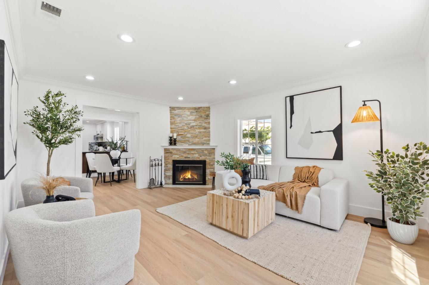 Detail Gallery Image 6 of 36 For 195 N 24th St, San Jose,  CA 95116 - 4 Beds | 2 Baths