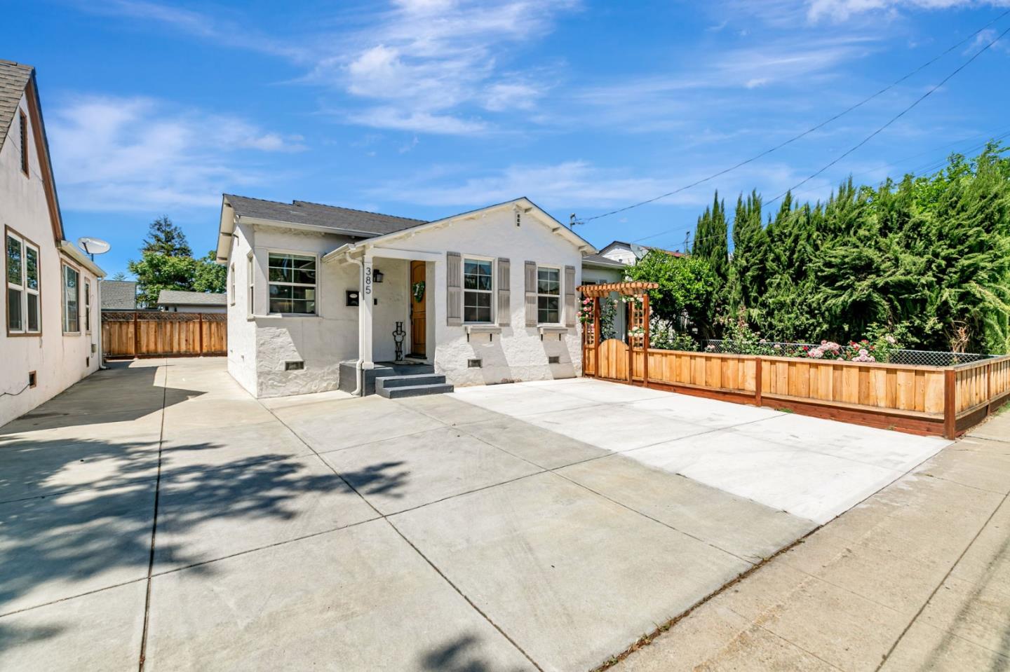 Detail Gallery Image 2 of 40 For 385 Edwards Ave, San Jose,  CA 95110 - 2 Beds | 1 Baths