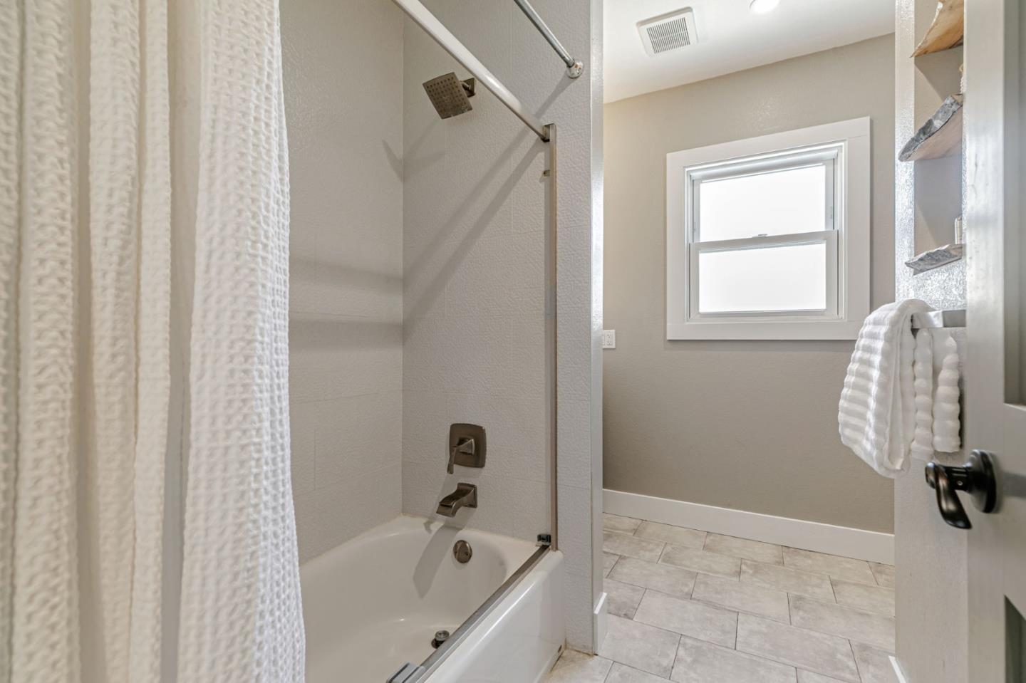 Detail Gallery Image 27 of 40 For 385 Edwards Ave, San Jose,  CA 95110 - 2 Beds | 1 Baths