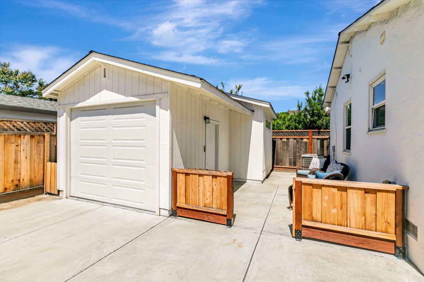 Detail Gallery Image 34 of 40 For 385 Edwards Ave, San Jose,  CA 95110 - 2 Beds | 1 Baths