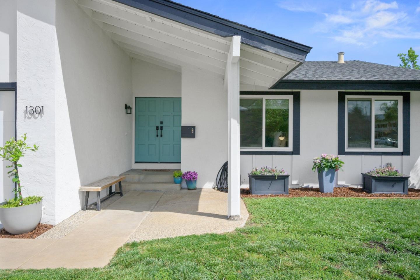 Detail Gallery Image 8 of 52 For 1301 Crossgates Ln, San Jose,  CA 95120 - 3 Beds | 2 Baths