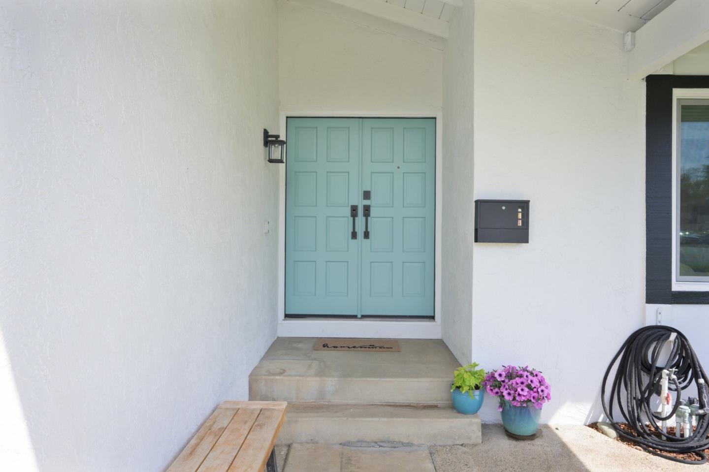 Detail Gallery Image 9 of 52 For 1301 Crossgates Ln, San Jose,  CA 95120 - 3 Beds | 2 Baths