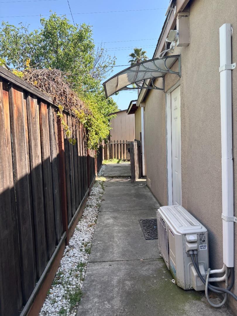 Detail Gallery Image 25 of 31 For 2056 Sullivan Ave, San Jose,  CA 95122 - 3 Beds | 2 Baths
