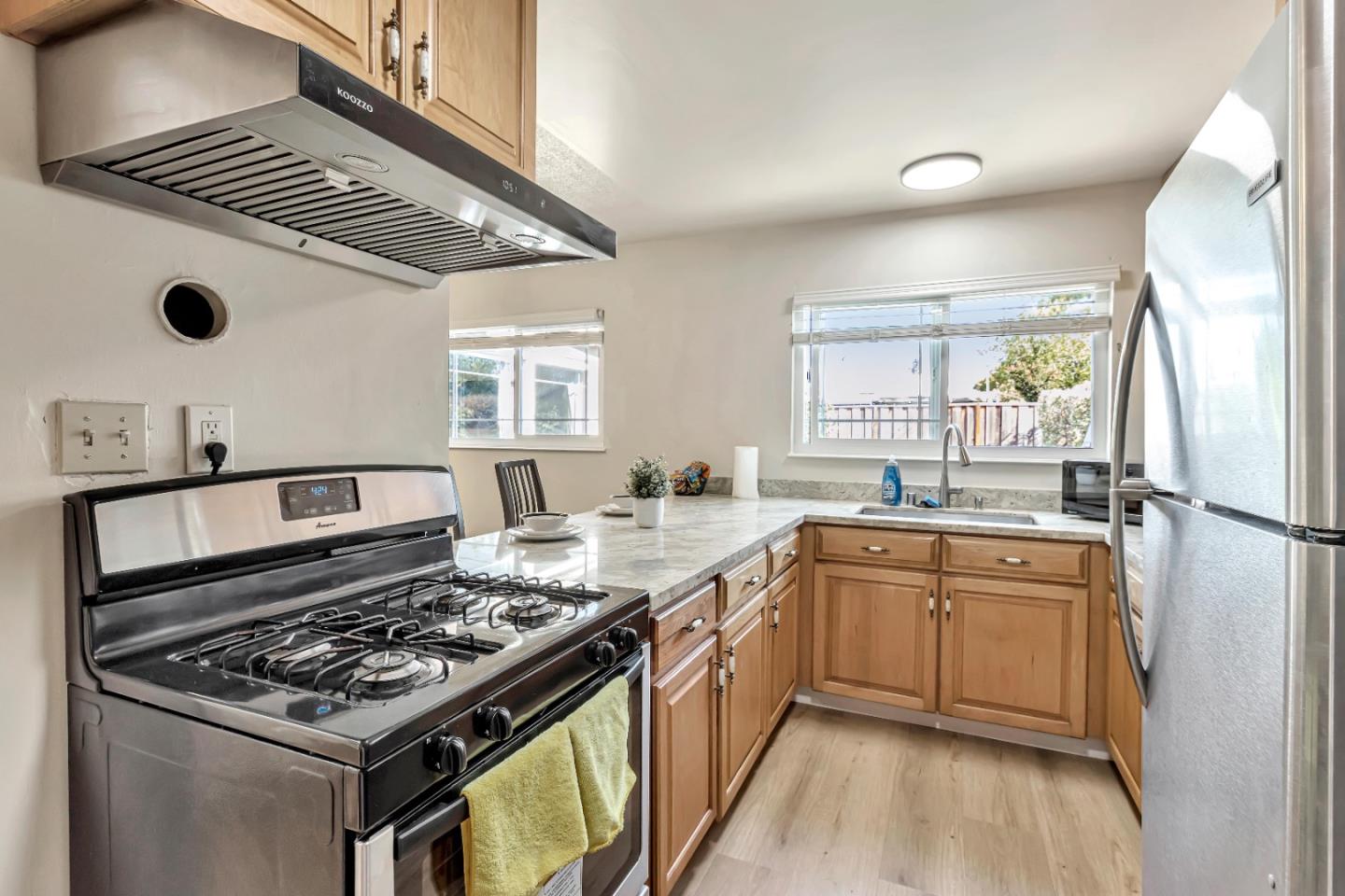 Detail Gallery Image 8 of 31 For 2056 Sullivan Ave, San Jose,  CA 95122 - 3 Beds | 2 Baths
