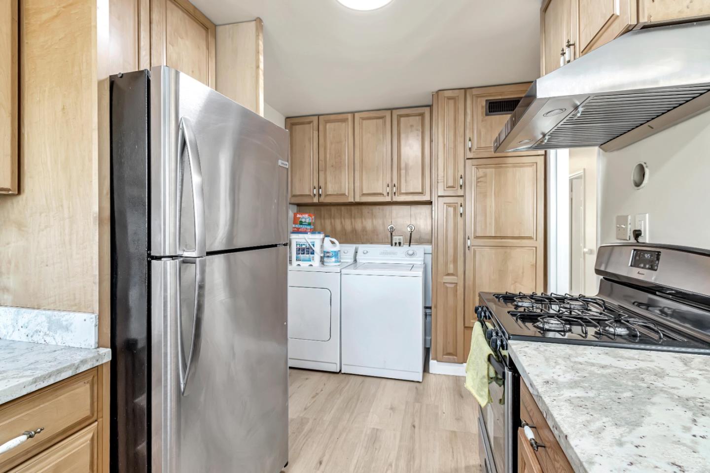 Detail Gallery Image 9 of 31 For 2056 Sullivan Ave, San Jose,  CA 95122 - 3 Beds | 2 Baths