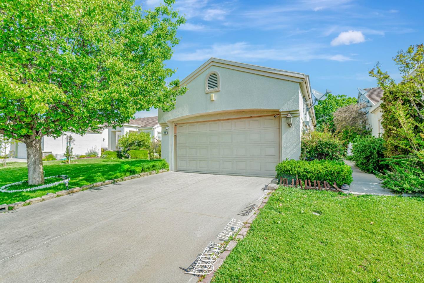 Detail Gallery Image 3 of 34 For 782 Oakhill Way, Rio Vista,  CA 94571 - 2 Beds | 2 Baths