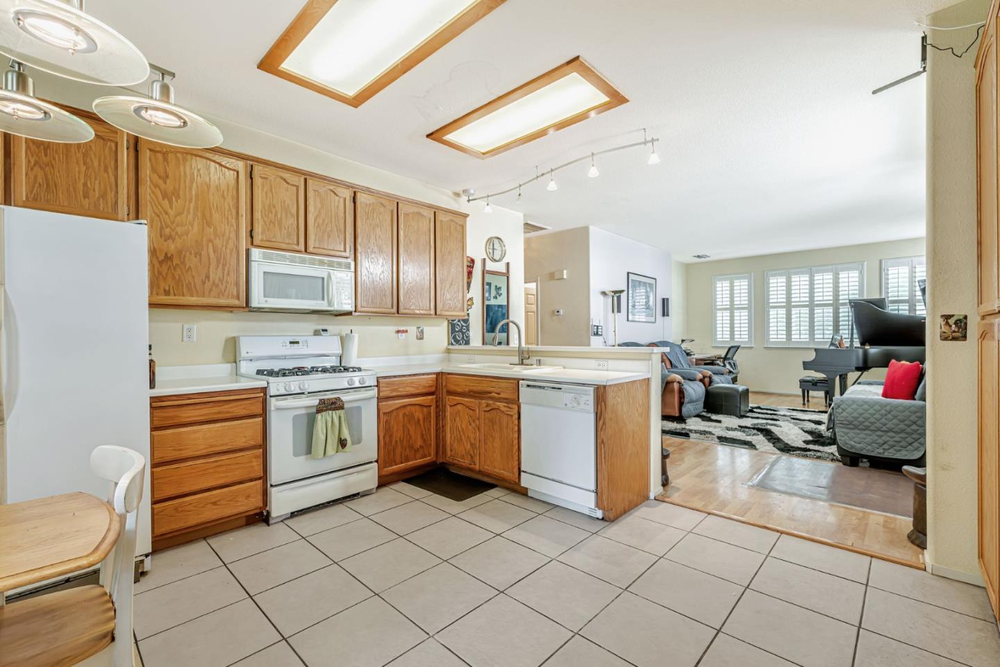 Detail Gallery Image 6 of 34 For 782 Oakhill Way, Rio Vista,  CA 94571 - 2 Beds | 2 Baths