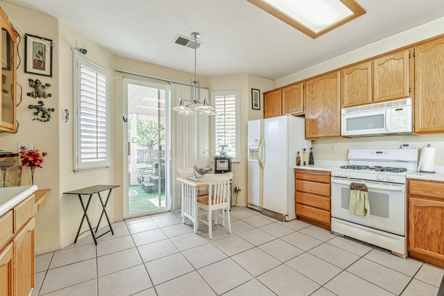 Detail Gallery Image 7 of 34 For 782 Oakhill Way, Rio Vista,  CA 94571 - 2 Beds | 2 Baths