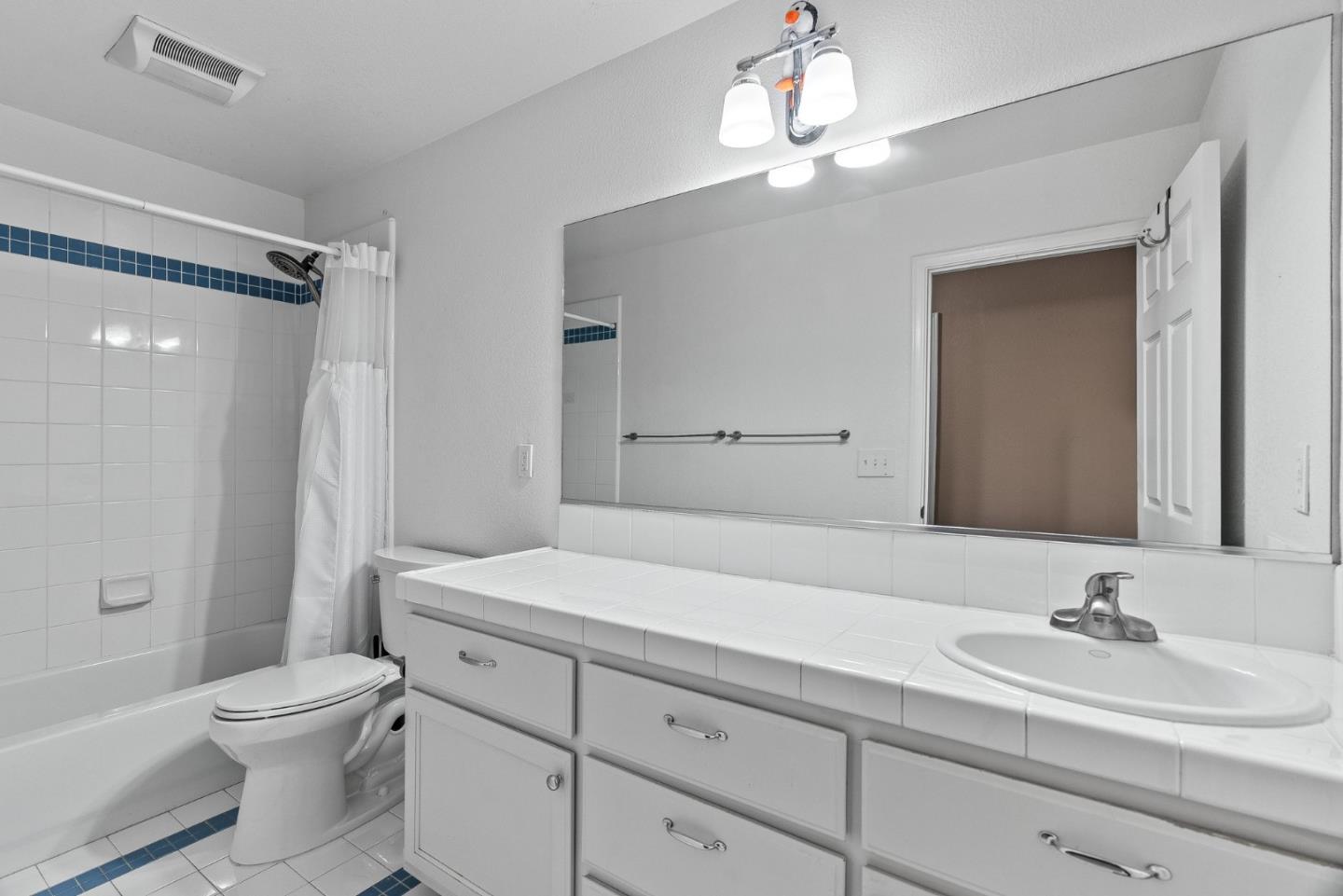Detail Gallery Image 18 of 35 For 200 Tabor Dr, Scotts Valley,  CA 95066 - 4 Beds | 3 Baths