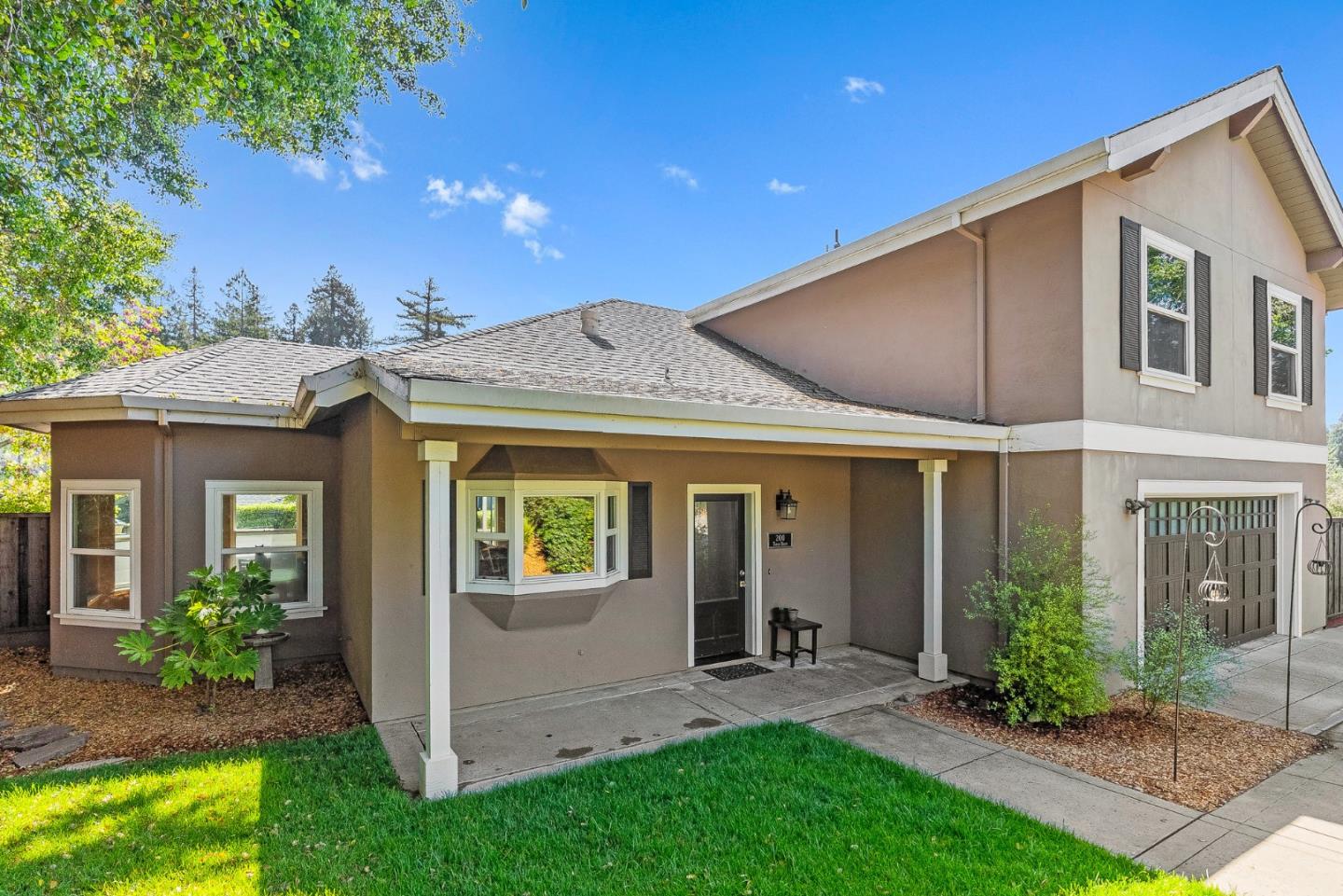 Detail Gallery Image 3 of 35 For 200 Tabor Dr, Scotts Valley,  CA 95066 - 4 Beds | 3 Baths