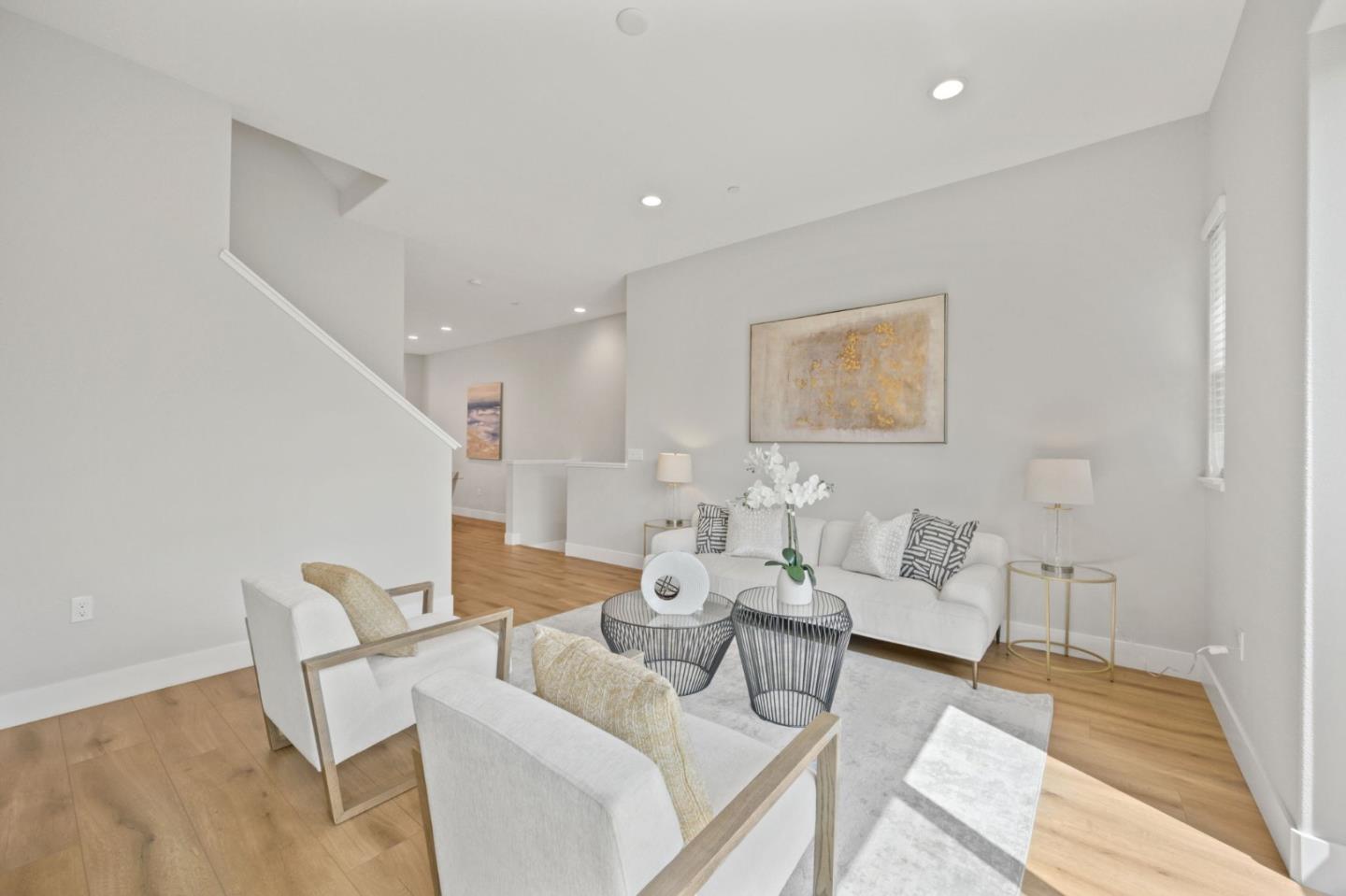 Detail Gallery Image 2 of 39 For 361 Montague Expy, Milpitas,  CA 95035 - 3 Beds | 3/2 Baths